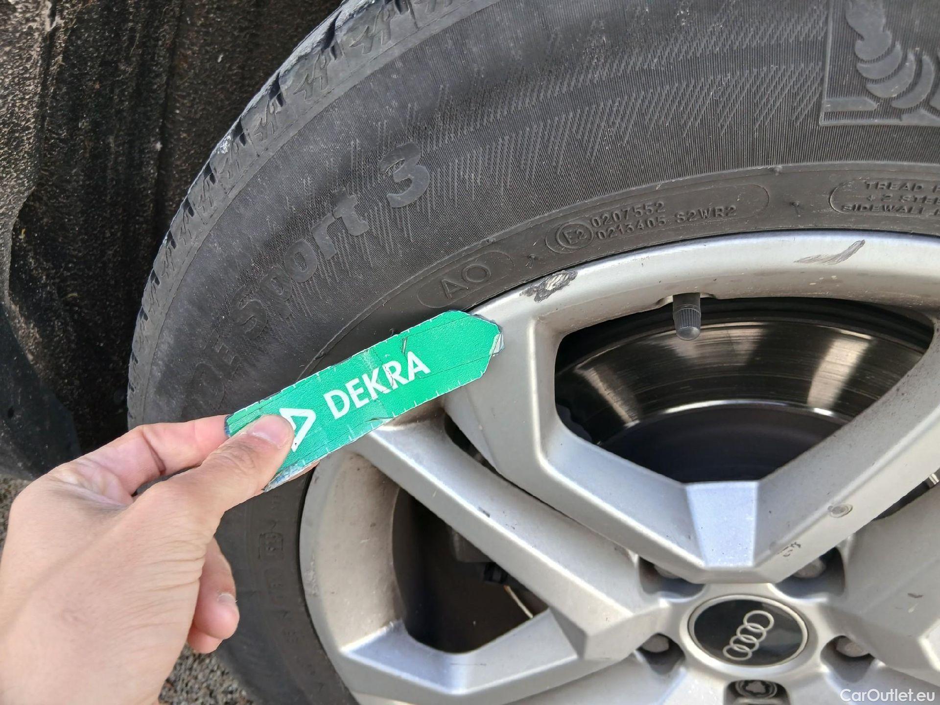  Audi  Q5 AUDI  / 2016 / 5P / todoterreno Design 35 TDI 120kW S tronic (AC) #30