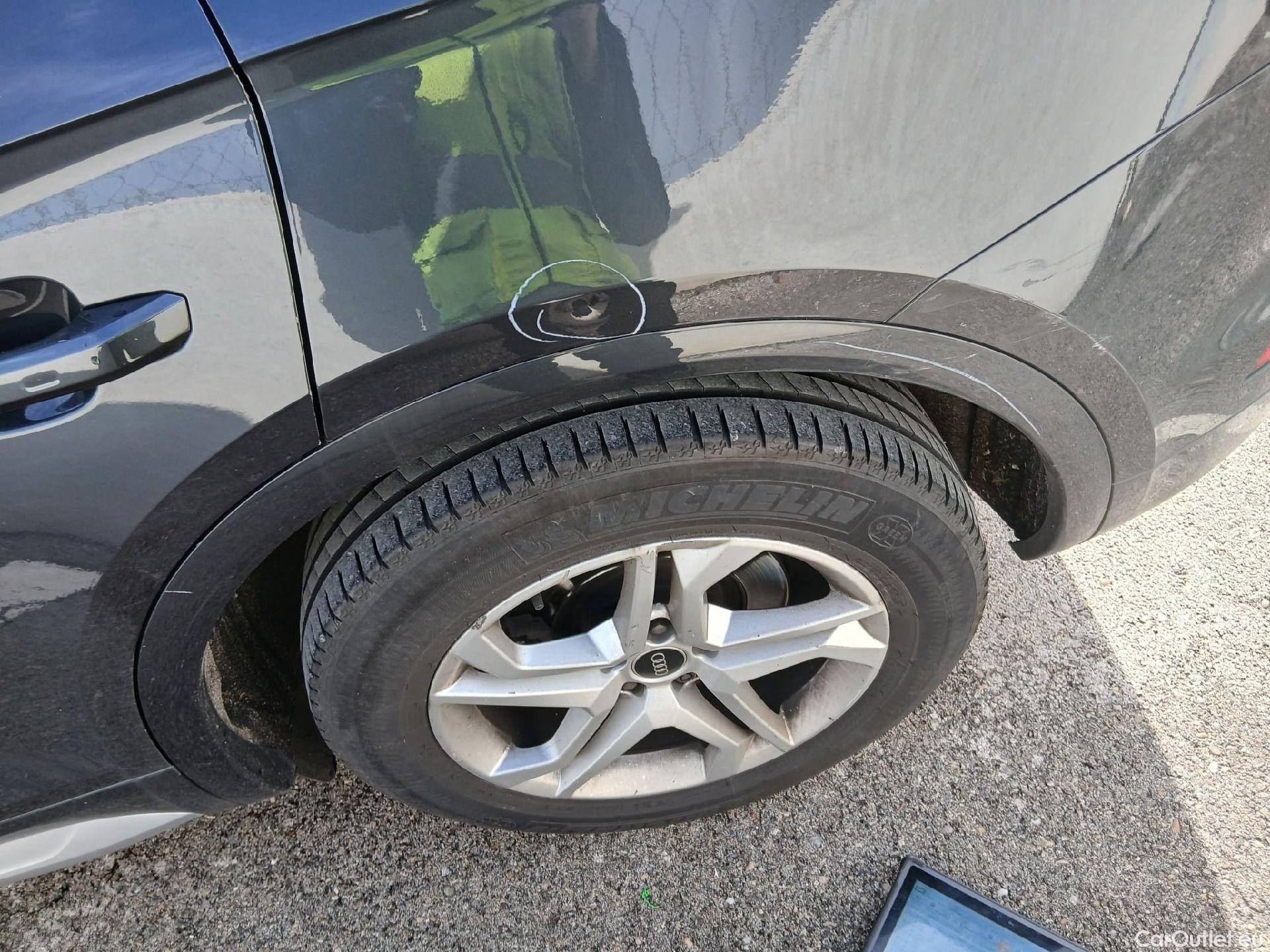  Audi  Q5 AUDI  / 2016 / 5P / todoterreno Design 35 TDI 120kW S tronic (AC) #31