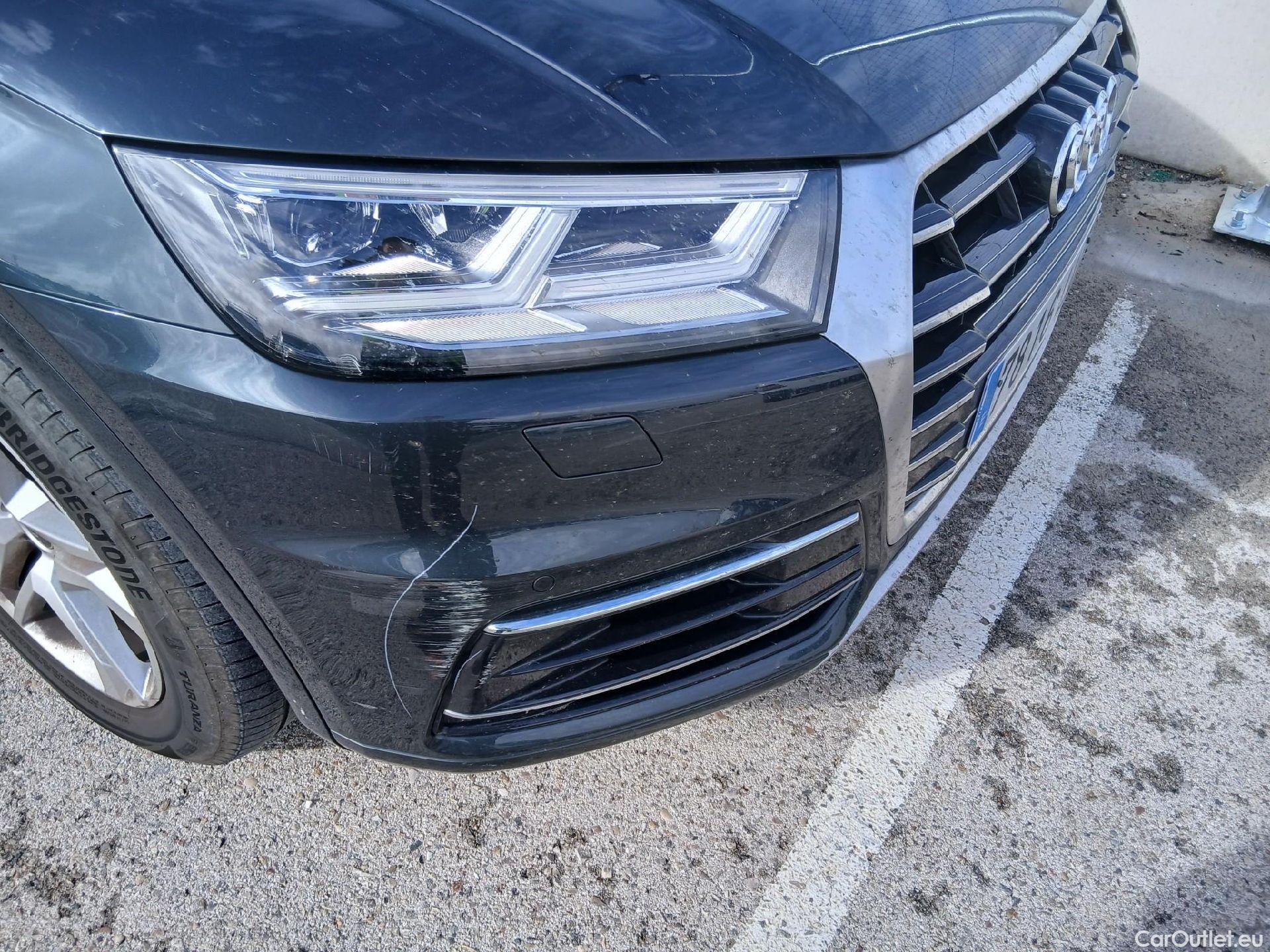  Audi  Q5 AUDI  / 2016 / 5P / todoterreno Design 35 TDI 120kW S tronic (AC) #5