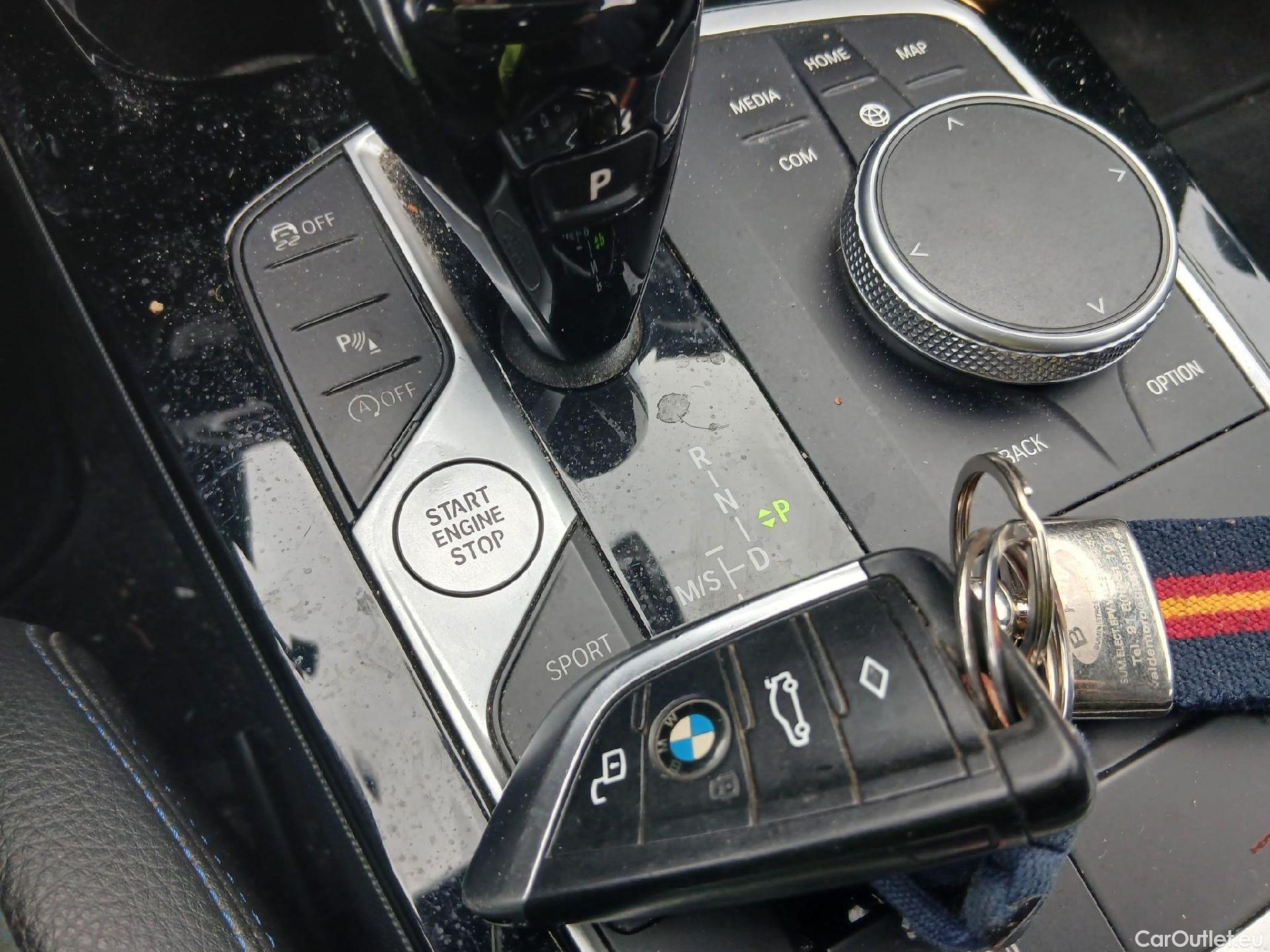  Bmw  Serie 1 BMW  / 2019 / 5P / berlina con portón 120d #1