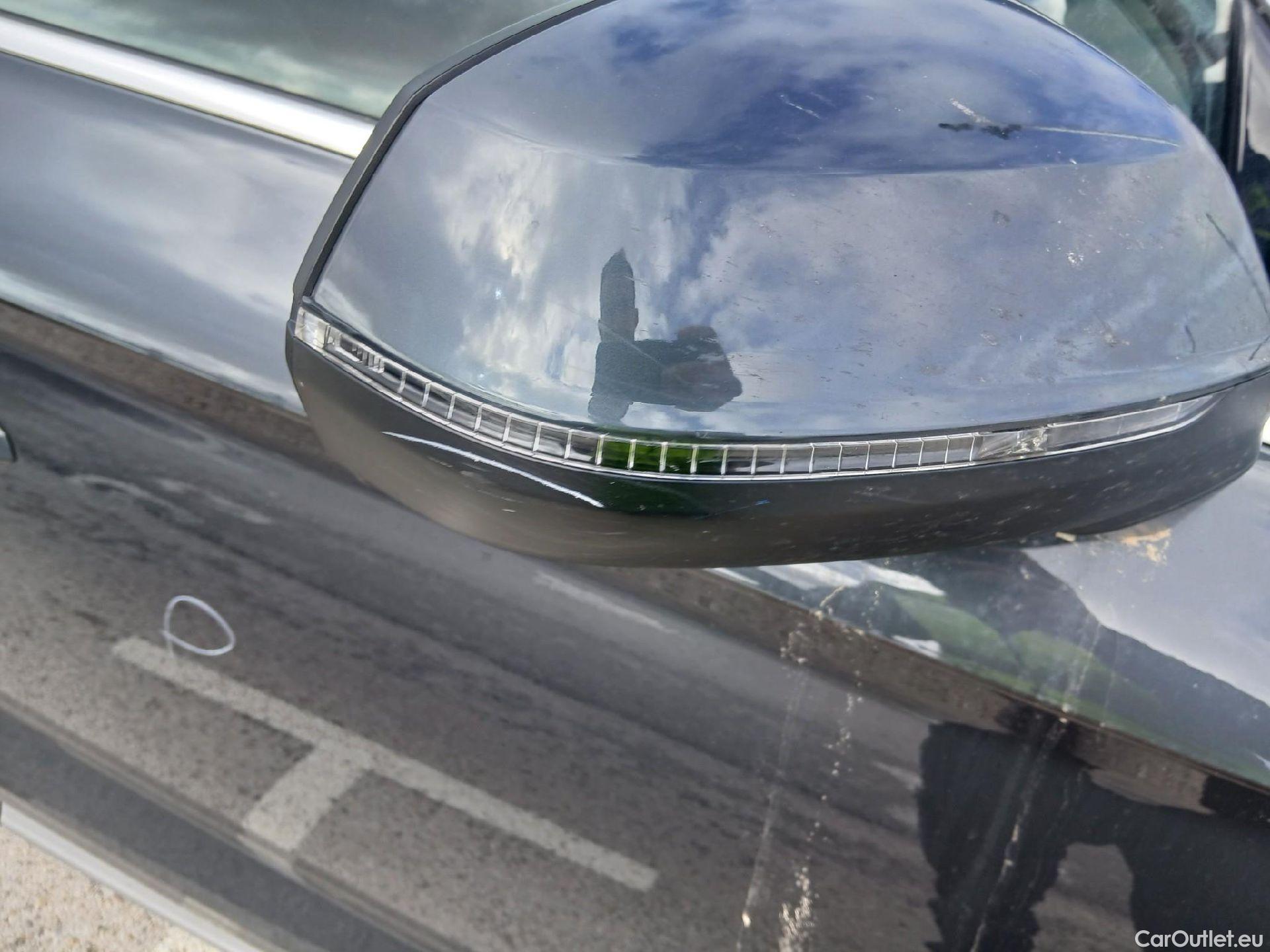  Audi  Q5 AUDI  / 2016 / 5P / todoterreno Design 35 TDI 120kW S tronic (AC) #55