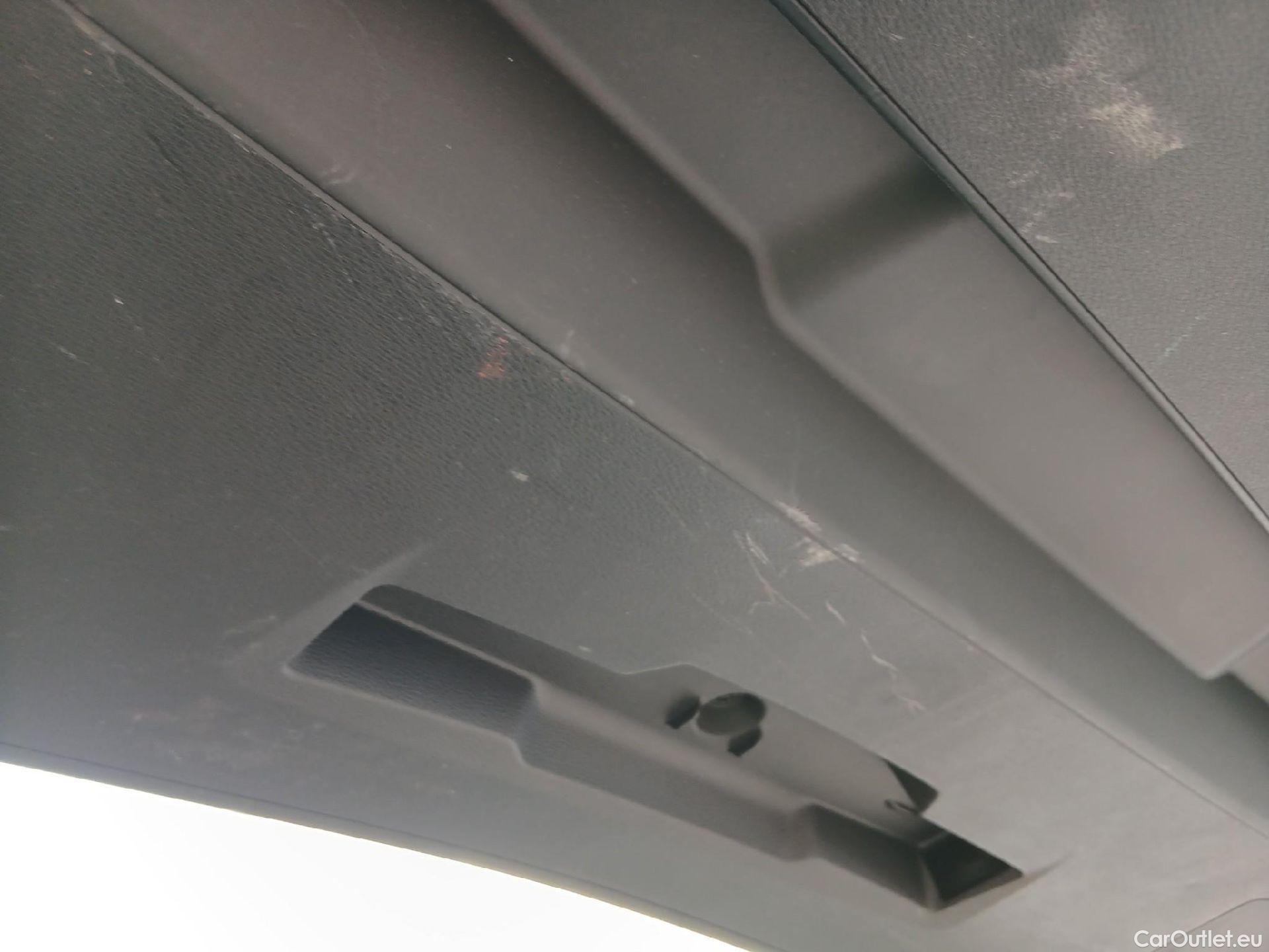  Bmw  X1 BMW  / 2019 / 5P / todoterreno sDrive18d #4