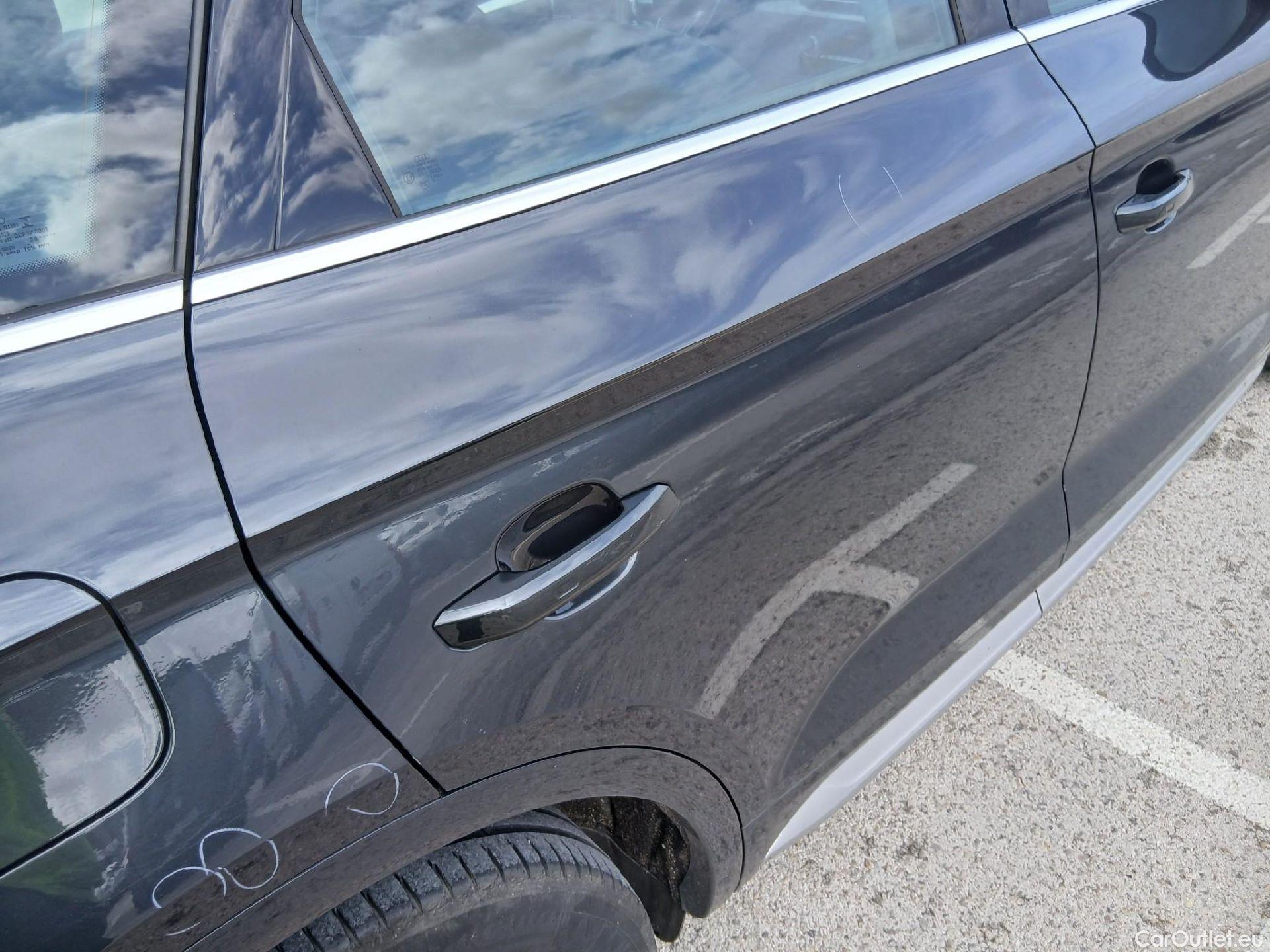  Audi  Q5 AUDI  / 2016 / 5P / todoterreno Design 35 TDI 120kW S tronic (AC) #50