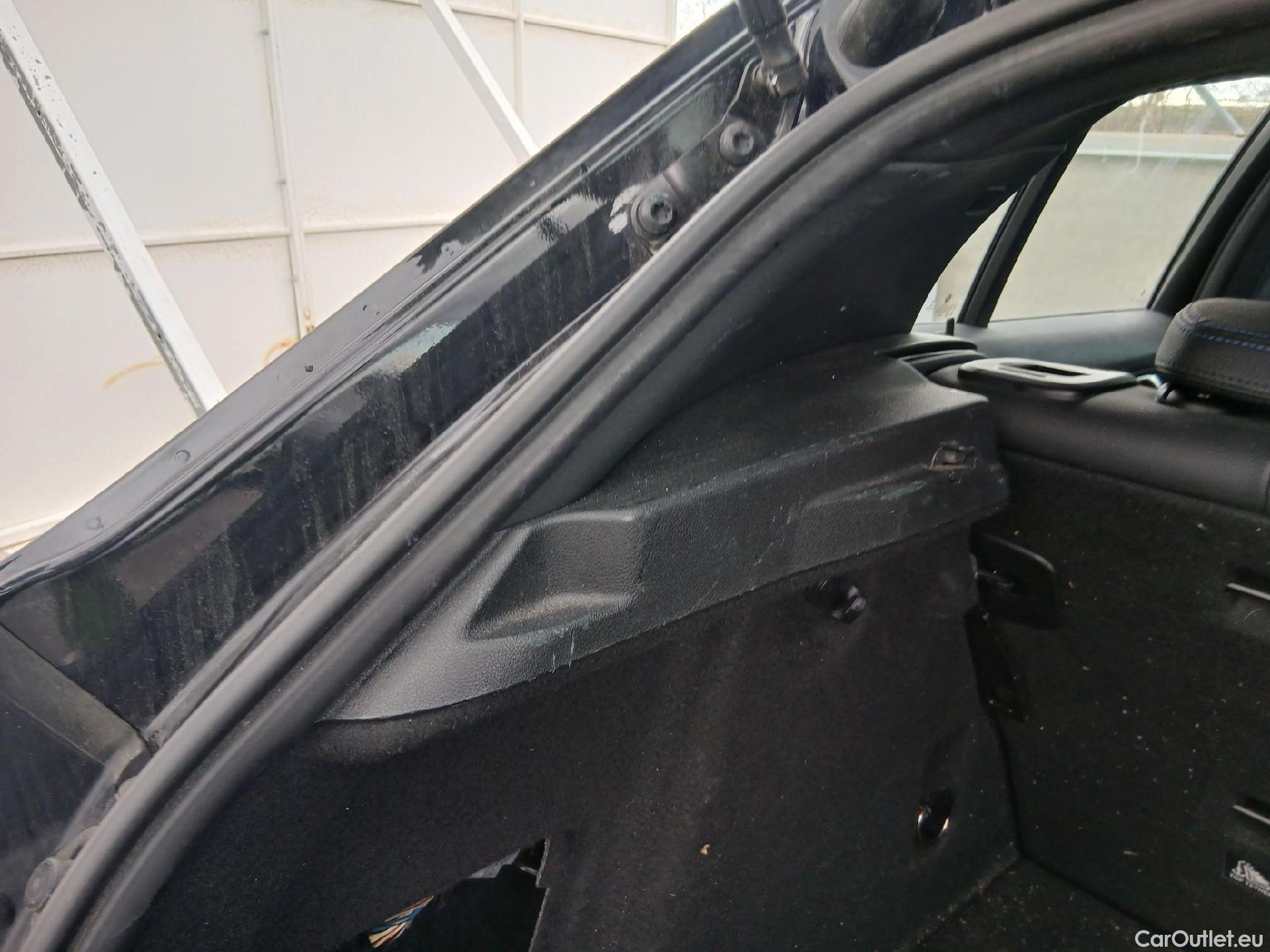  Bmw  Serie 1 BMW  / 2019 / 5P / berlina con portón 120d #42