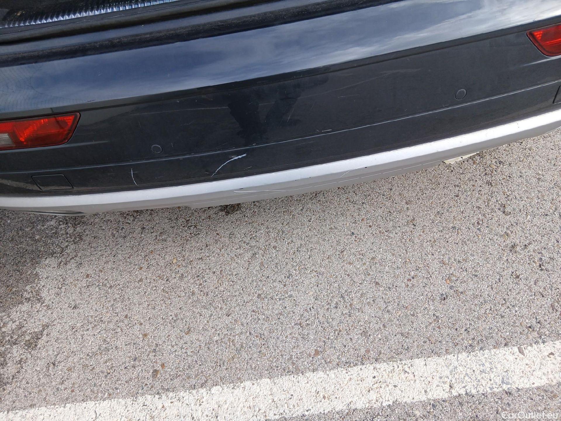  Audi  Q5 AUDI  / 2016 / 5P / todoterreno Design 35 TDI 120kW S tronic (AC) #38