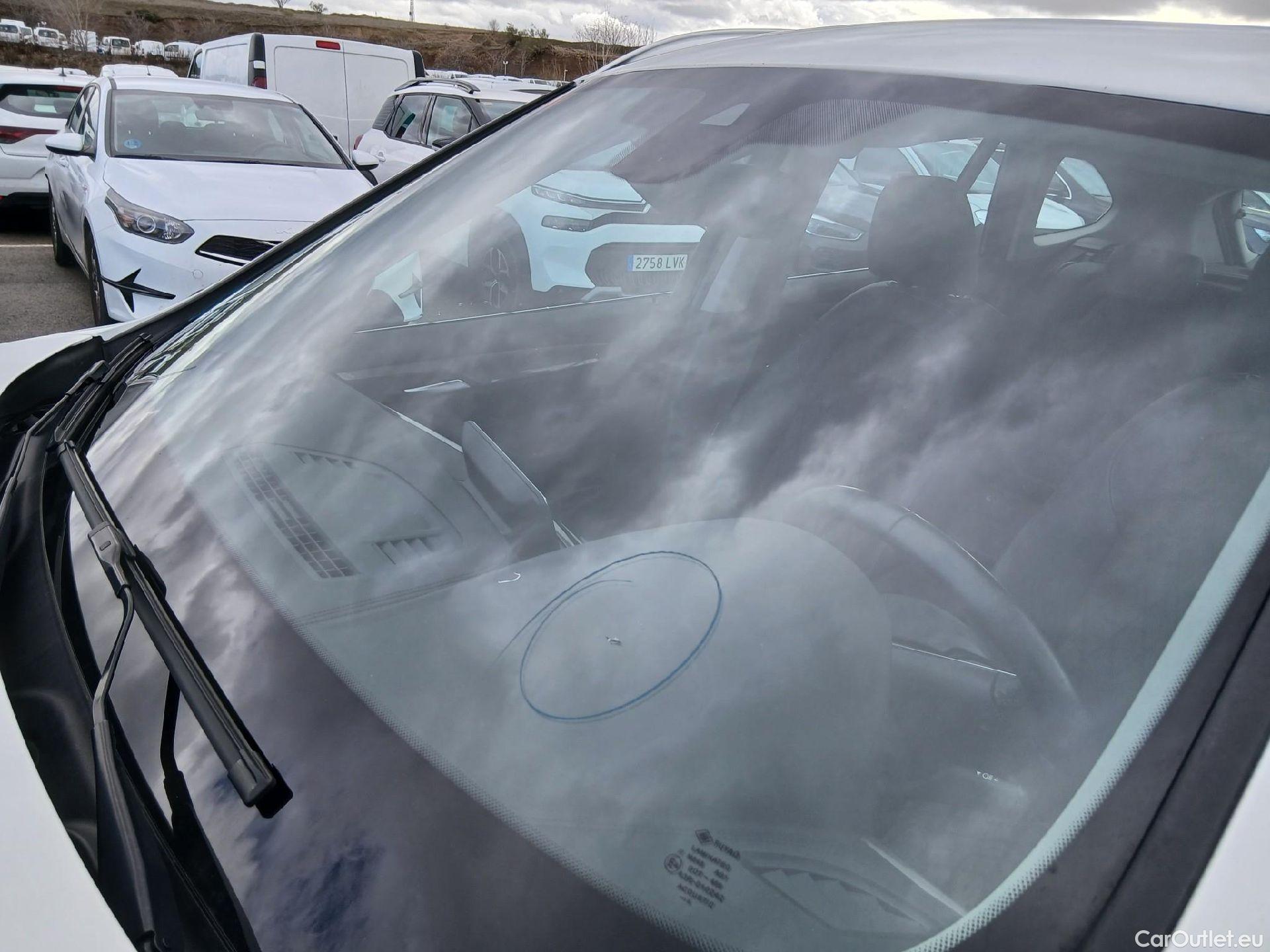  Bmw  X1 BMW  / 2019 / 5P / todoterreno sDrive18d #11