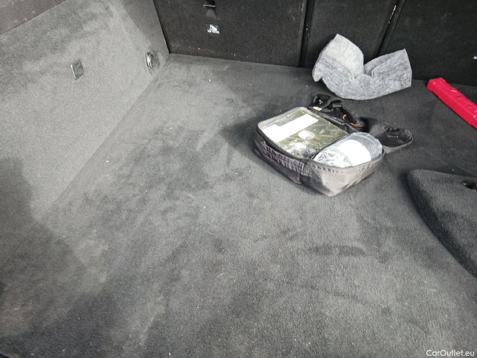  Mercedes  G-Klasee MERCEDES-BENZ GLE / 2018 / 5P / todoterreno GLE 350 de 4MATIC (Híbrido Enchufable) #6