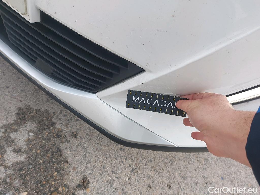  Peugeot  2008 PEUGEOT  / 2019 / 5P / todoterreno Allure BlueHDI 81kW (110CV) #8