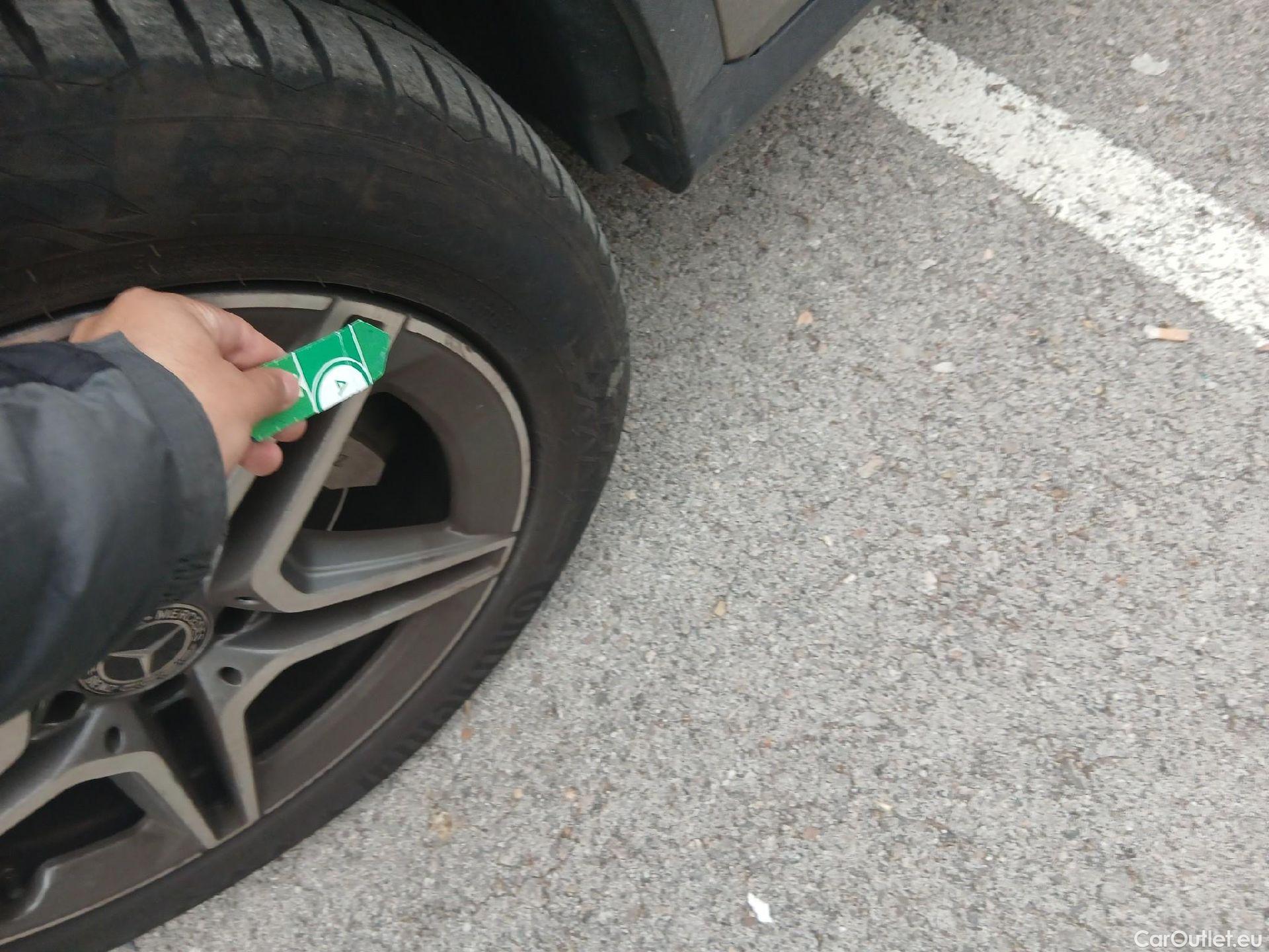  Mercedes  G-Klasee MERCEDES-BENZ Clase GLC / 2019 / 5P / todoterreno GLC 300 de 4MATIC #17