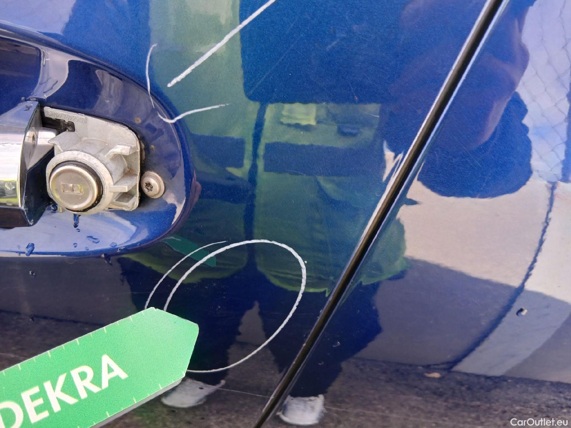  Mercedes  G-Klasee MERCEDES-BENZ GLE / 2018 / 5P / todoterreno GLE 350 de 4MATIC (Híbrido Enchufable) #26