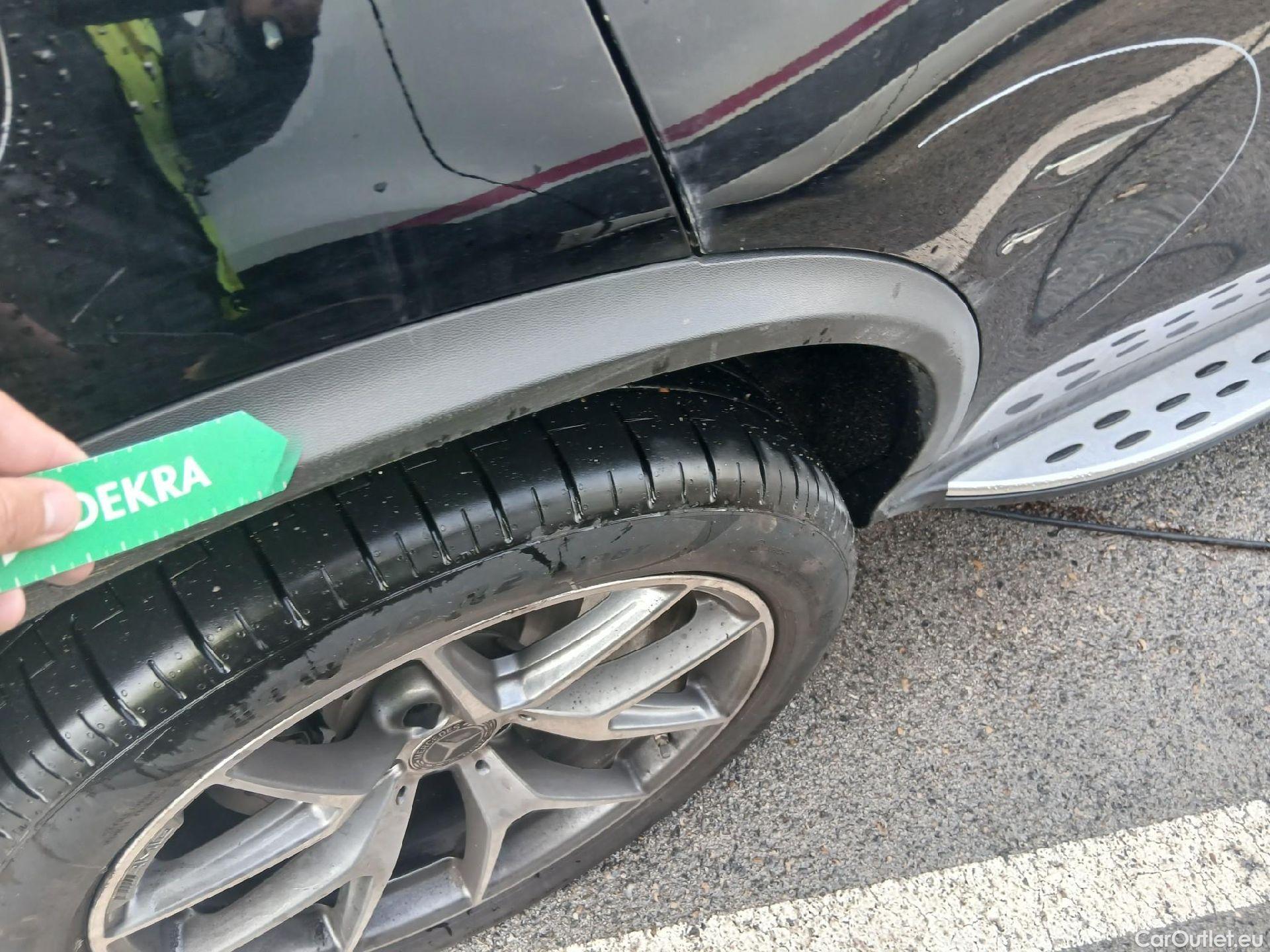  Mercedes  G-Klasee MERCEDES-BENZ GLC Coupé / 2019 / 5P / coupé GLC 300 de 4MATIC #19