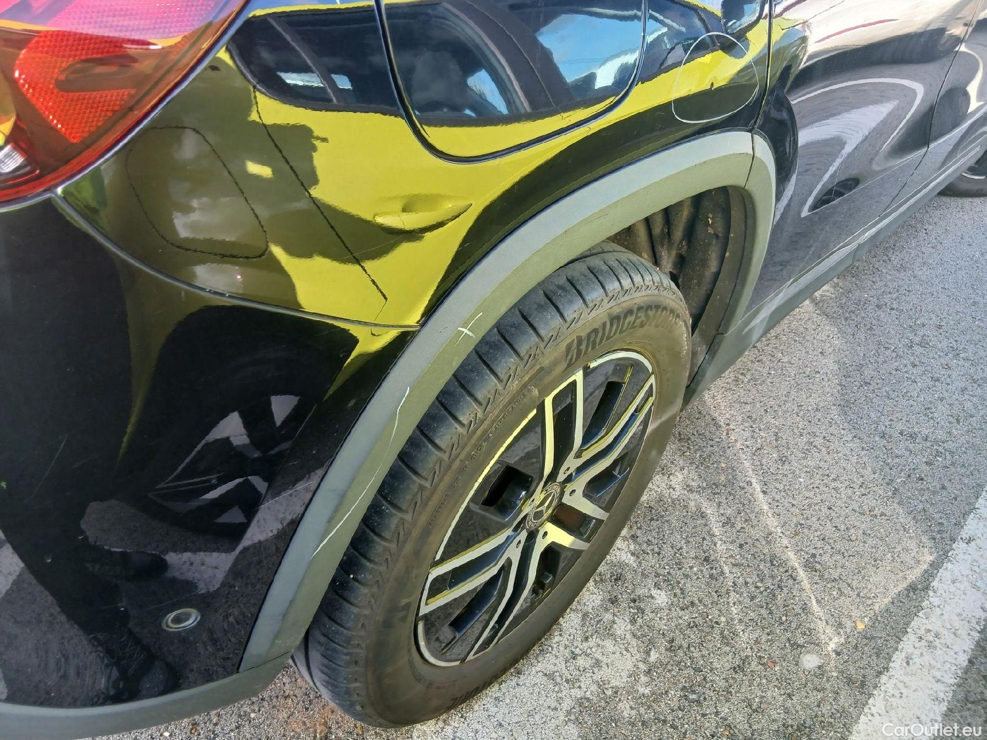  Mercedes  GLA MERCEDES-BENZ  / 2020 / 5P / todoterreno  250 e #25