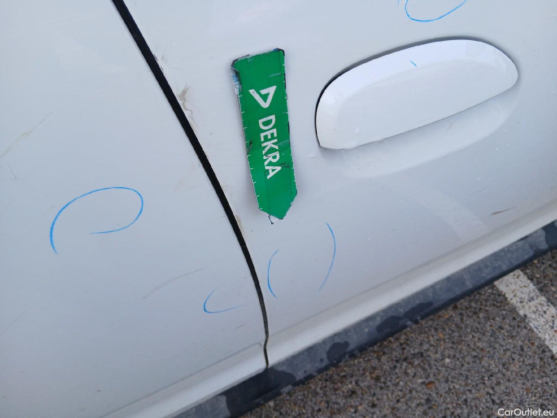  Dacia  Duster DACIA  / 2018 / 5P / todoterreno Comfort Blue dCi 85kW (115CV) 4X4 #45