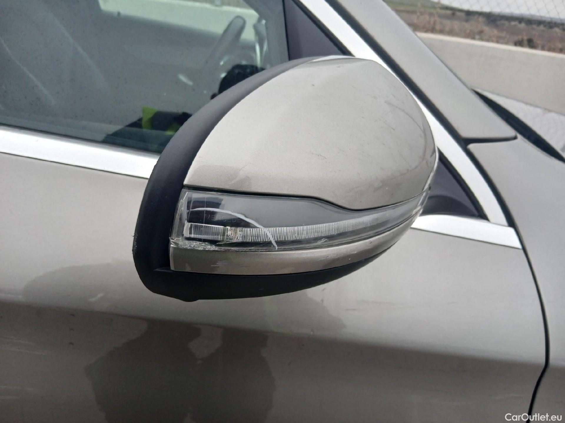  Mercedes  G-Klasee MERCEDES-BENZ Clase GLC / 2019 / 5P / todoterreno GLC 300 de 4MATIC #52