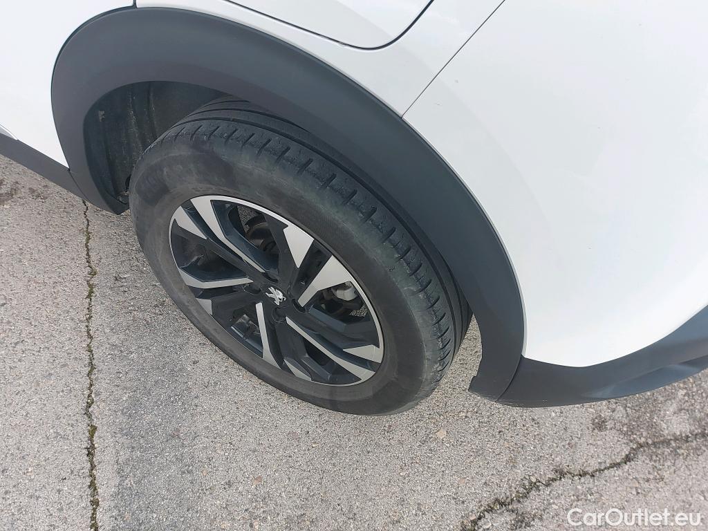  Peugeot  2008 PEUGEOT  / 2019 / 5P / todoterreno Allure BlueHDI 81kW (110CV) #1