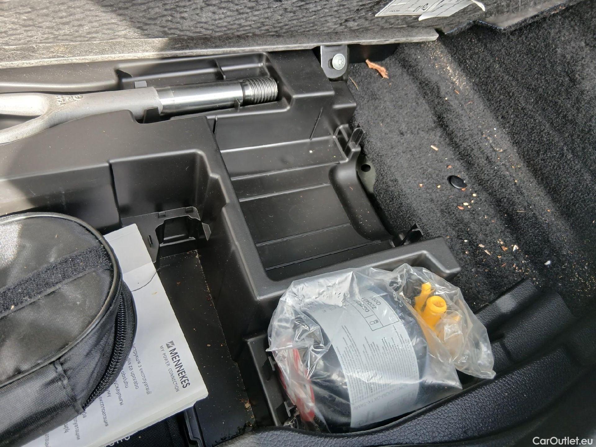  Mercedes  GLA MERCEDES-BENZ  / 2020 / 5P / todoterreno  250 e #1