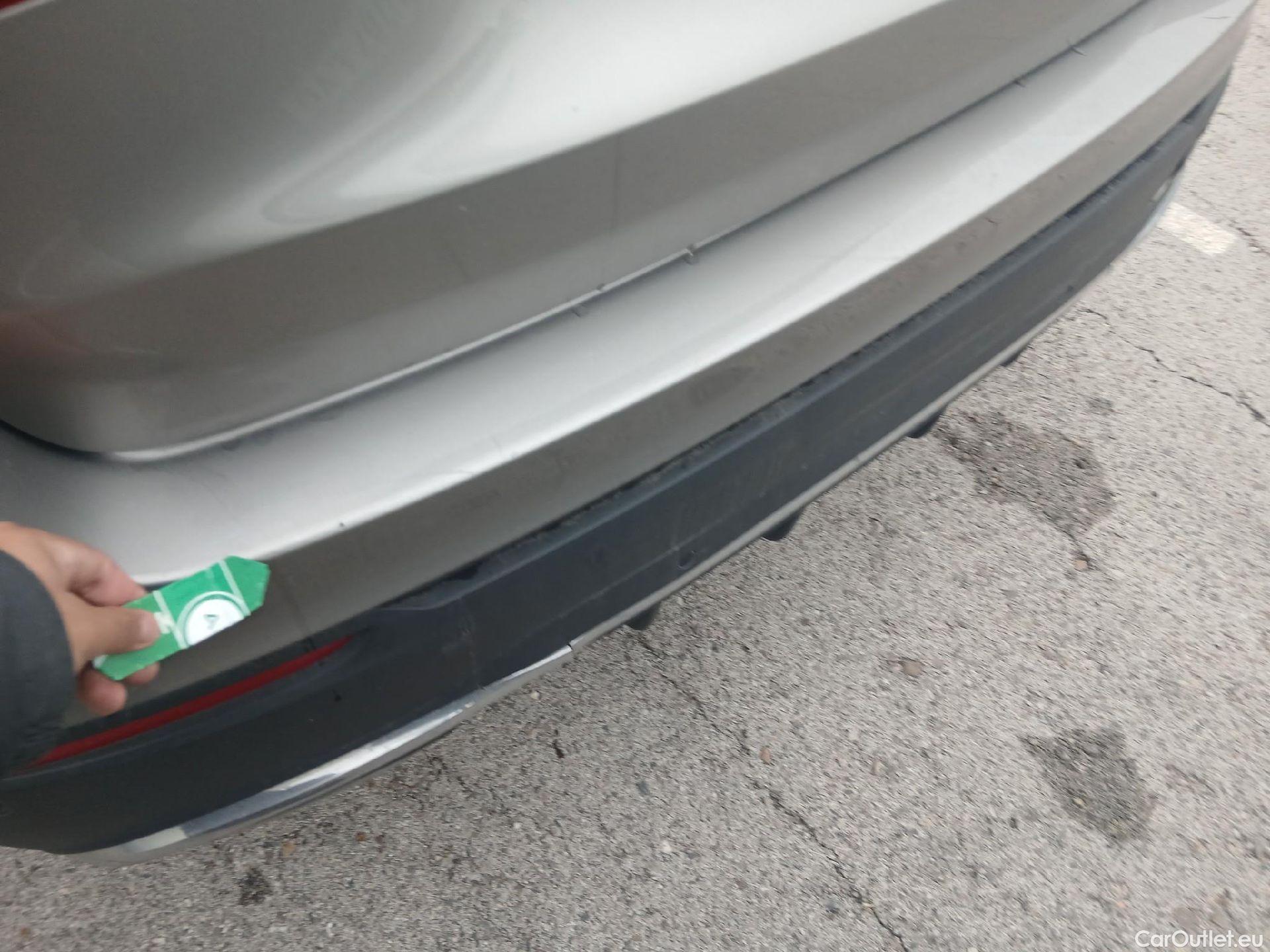  Mercedes  G-Klasee MERCEDES-BENZ Clase GLC / 2019 / 5P / todoterreno GLC 300 de 4MATIC #28