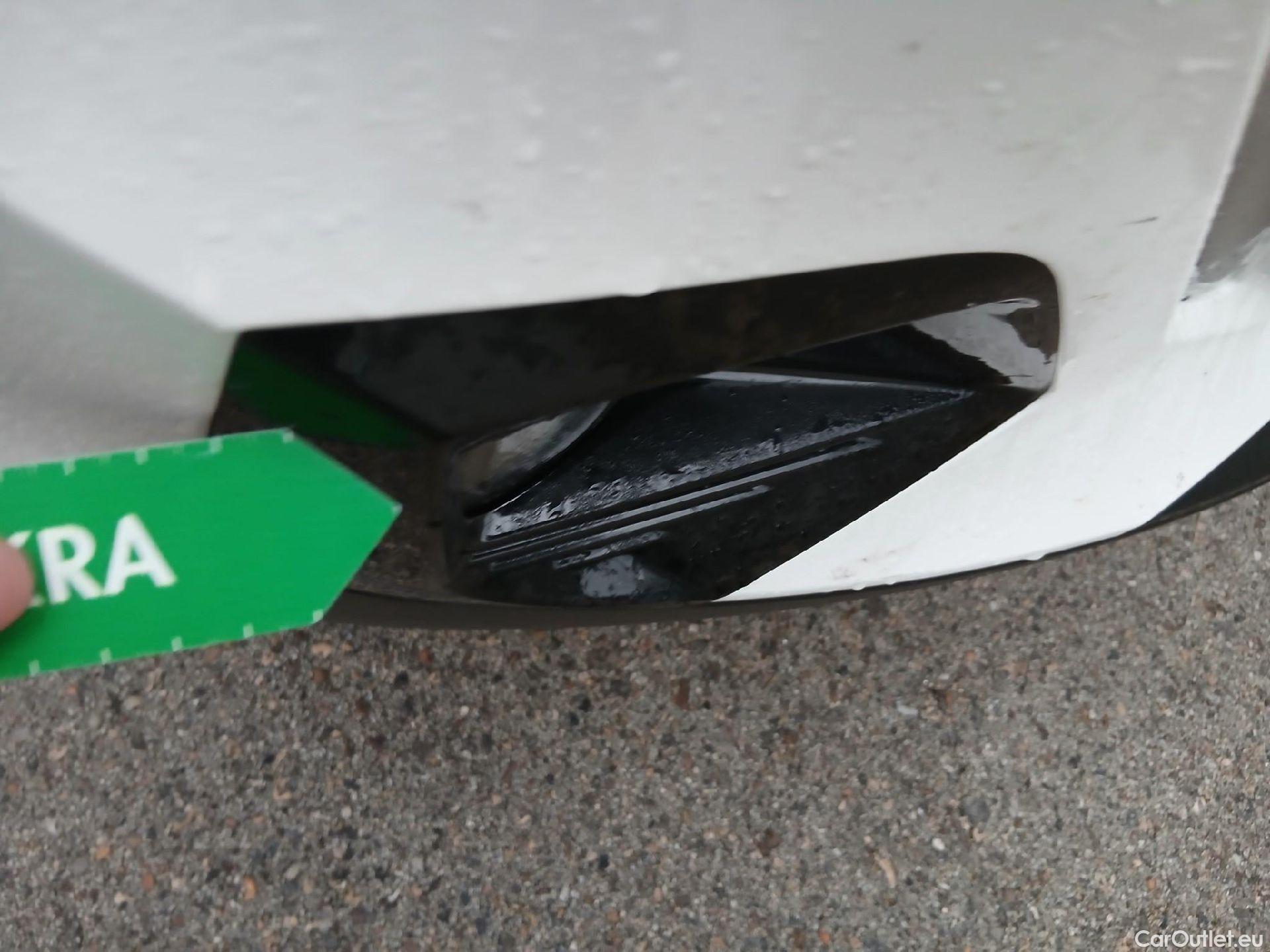  Peugeot  2008 PEUGEOT  / 2019 / 5P / todoterreno Active BlueHDI 81kW (110CV) #7