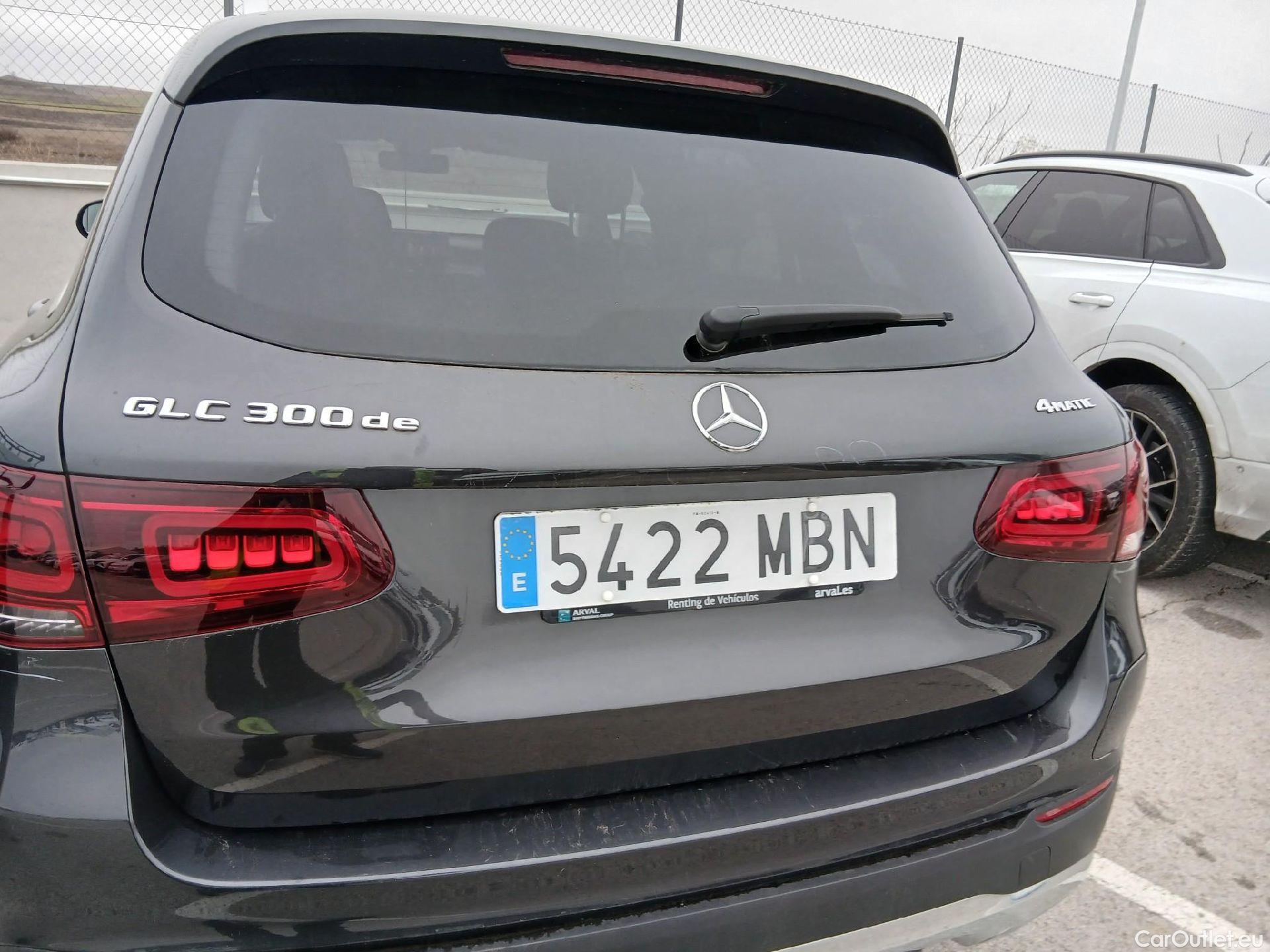  Mercedes  G-Klasee MERCEDES-BENZ Clase GLC / 2019 / 5P / todoterreno GLC 300 de 4MATIC #25