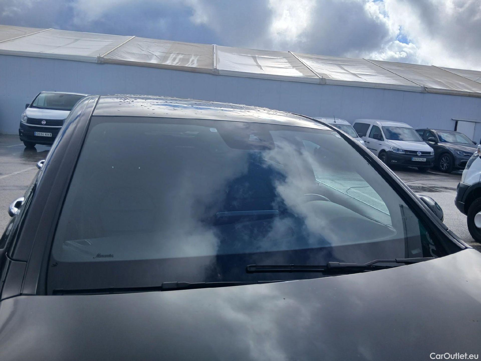  Mercedes  G-Klasee MERCEDES-BENZ GLC Coupé / 2019 / 5P / coupé GLC 300 de 4MATIC #9