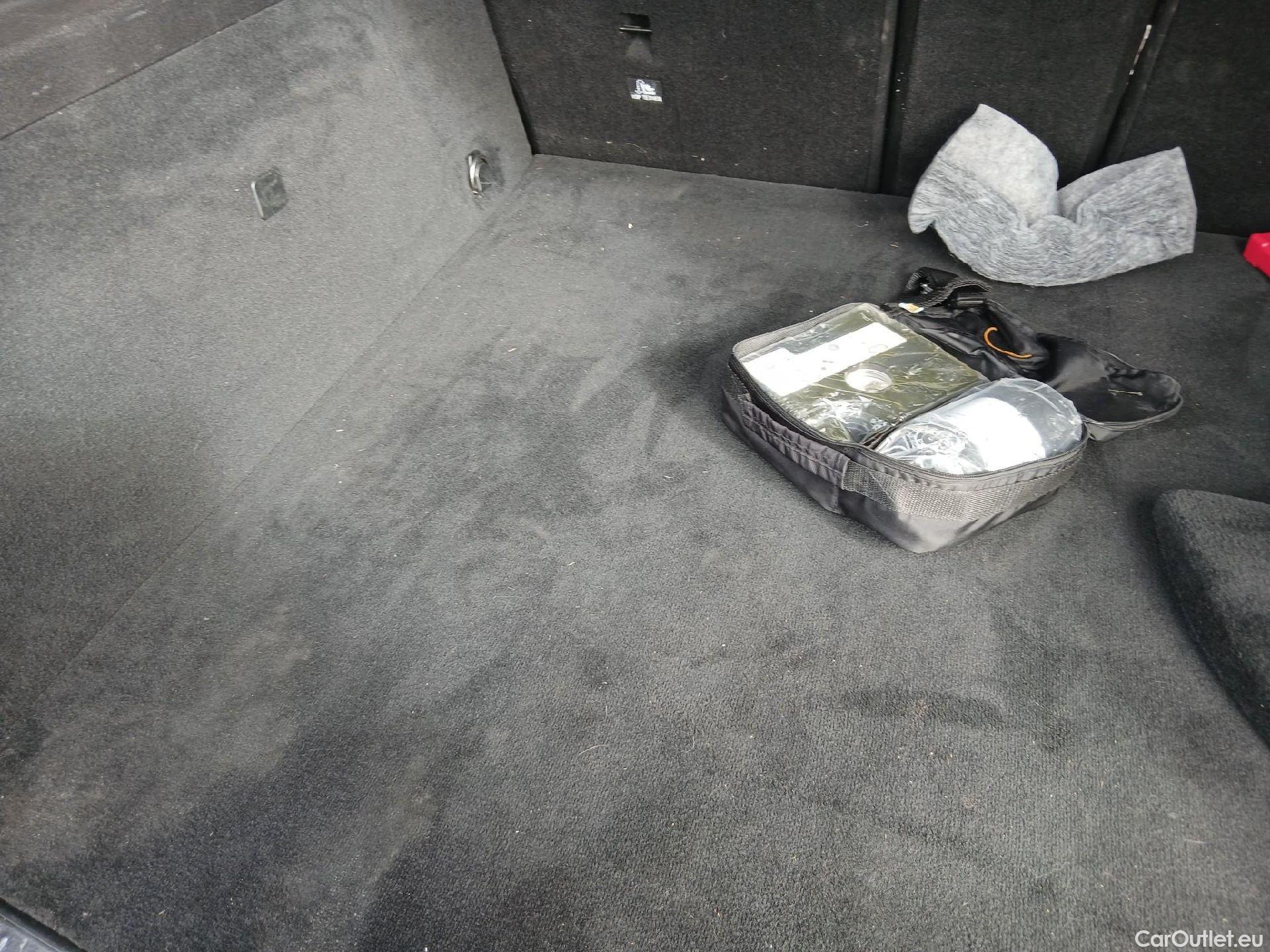  Mercedes  G-Klasee MERCEDES-BENZ GLE / 2018 / 5P / todoterreno GLE 350 de 4MATIC (Híbrido Enchufable) #7