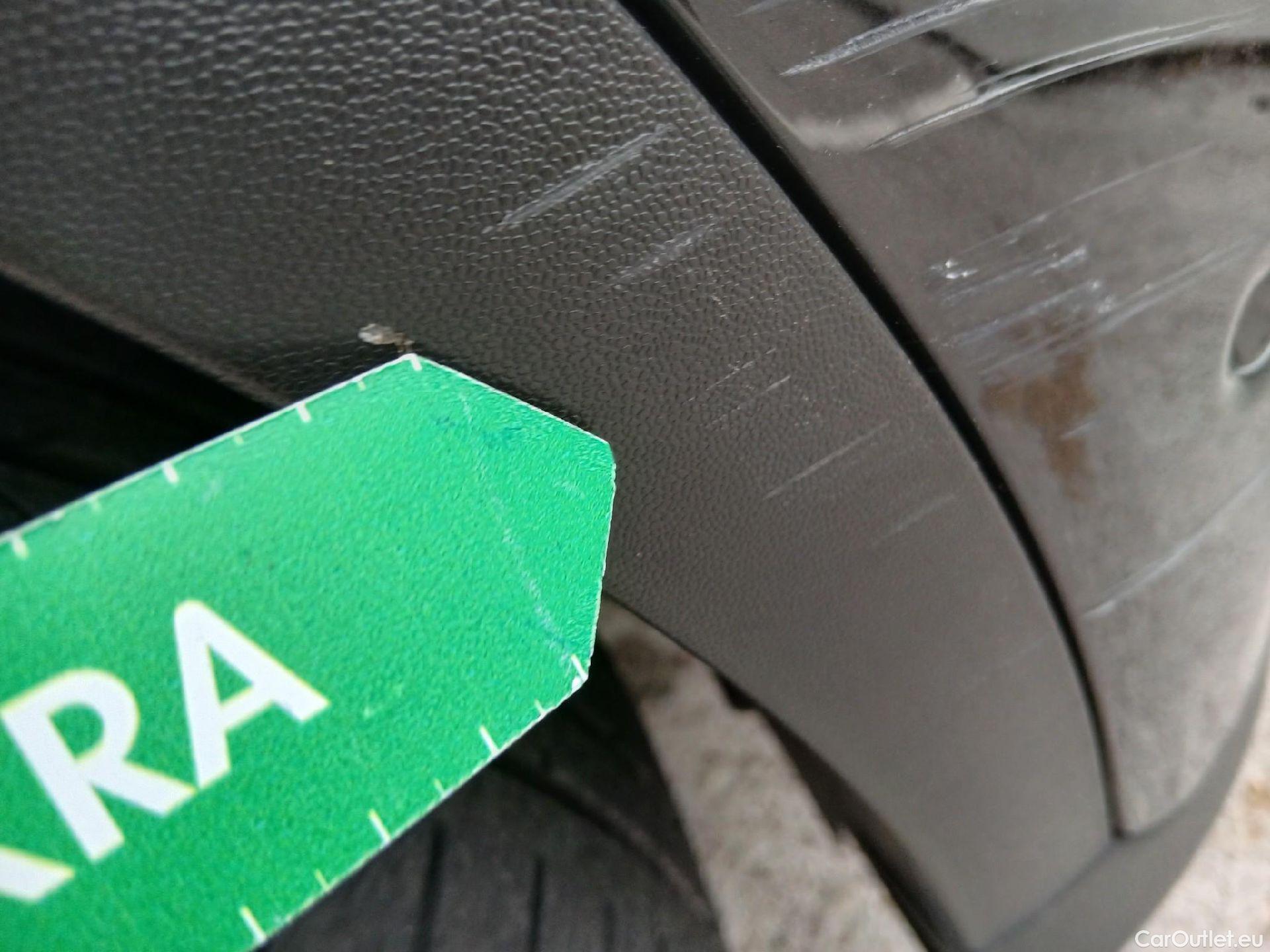  Mercedes  G-Klasee MERCEDES-BENZ Clase GLC / 2019 / 5P / todoterreno GLC 300 de 4MATIC #35