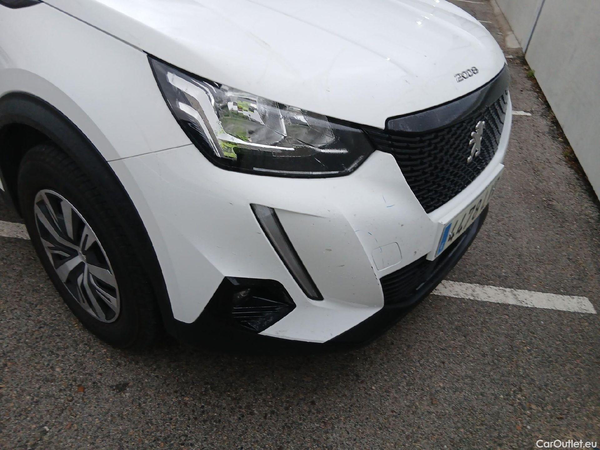  Peugeot  2008 PEUGEOT  / 2019 / 5P / todoterreno Active BlueHDI 81kW (110CV) #9