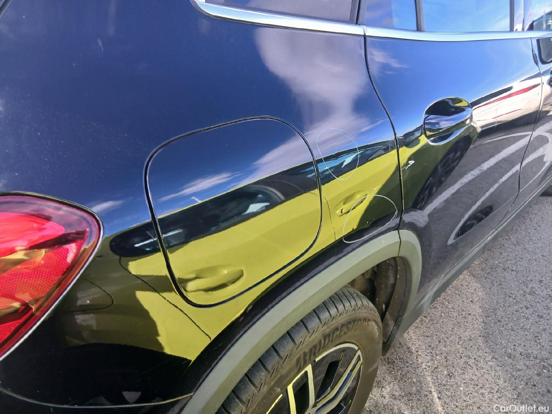  Mercedes  GLA MERCEDES-BENZ  / 2020 / 5P / todoterreno  250 e #22