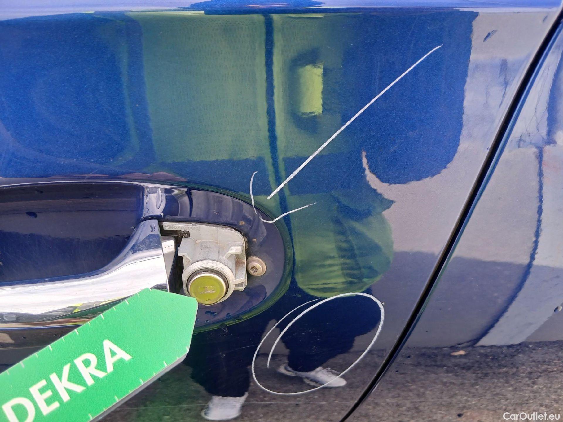  Mercedes  G-Klasee MERCEDES-BENZ GLE / 2018 / 5P / todoterreno GLE 350 de 4MATIC (Híbrido Enchufable) #24