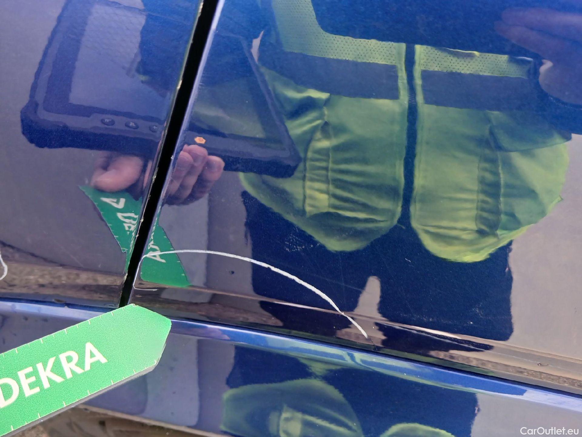  Mercedes  G-Klasee MERCEDES-BENZ GLE / 2018 / 5P / todoterreno GLE 350 de 4MATIC (Híbrido Enchufable) #32