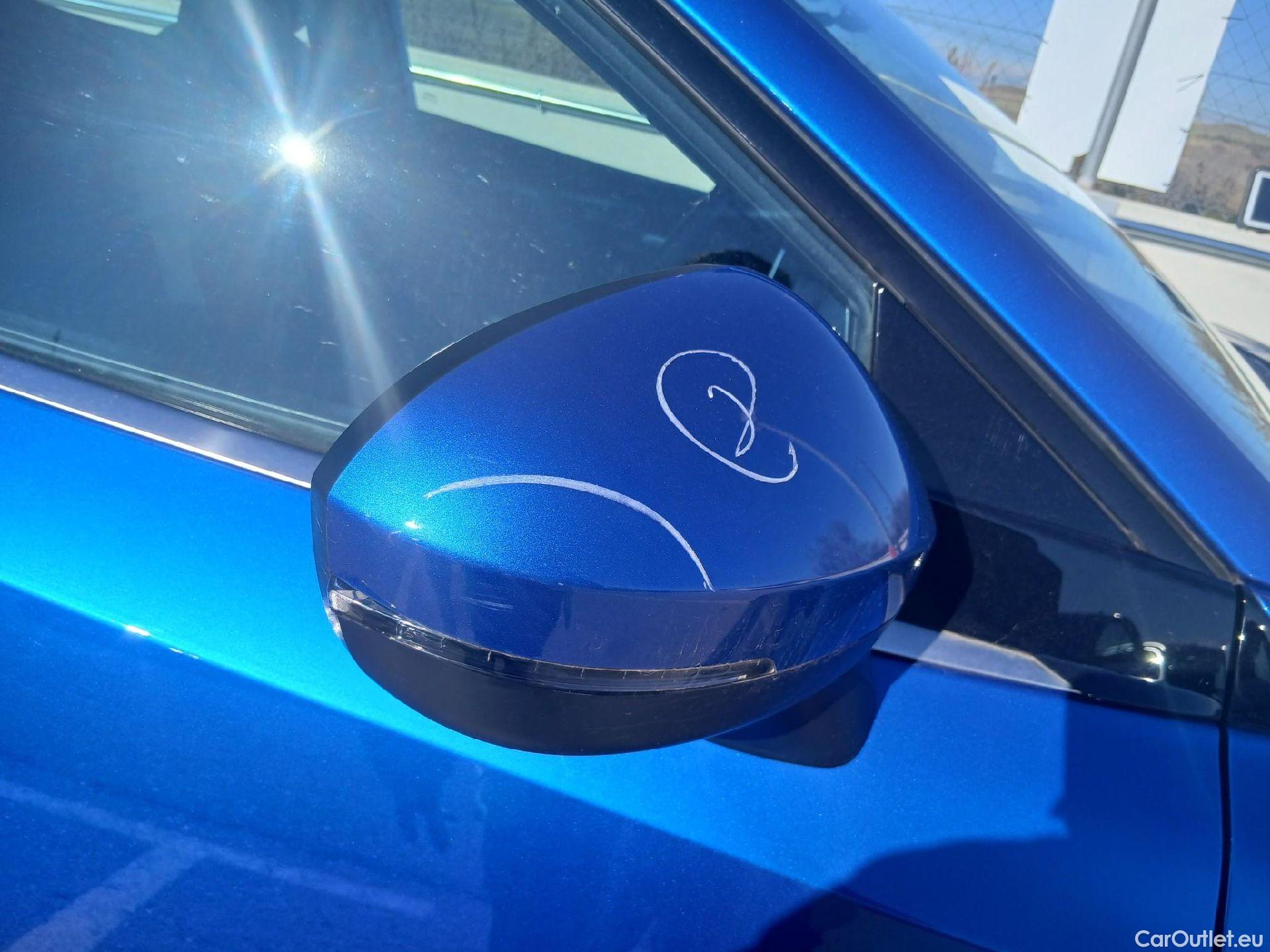  Nissan  Qashqai NISSAN  / 2021 / 5P / todoterreno DIG-T 116kW (158CV) mHEV Xtronic Acenta #35