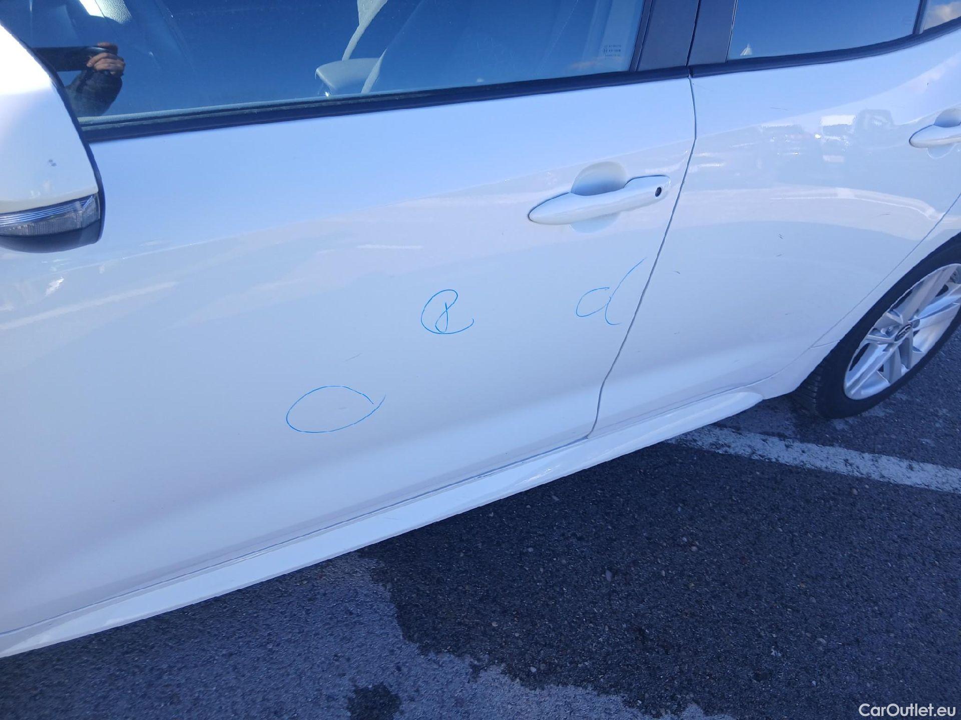  Toyota  Corolla TOYOTA  1.8 125H ACTIVE TECH E-CVT #15