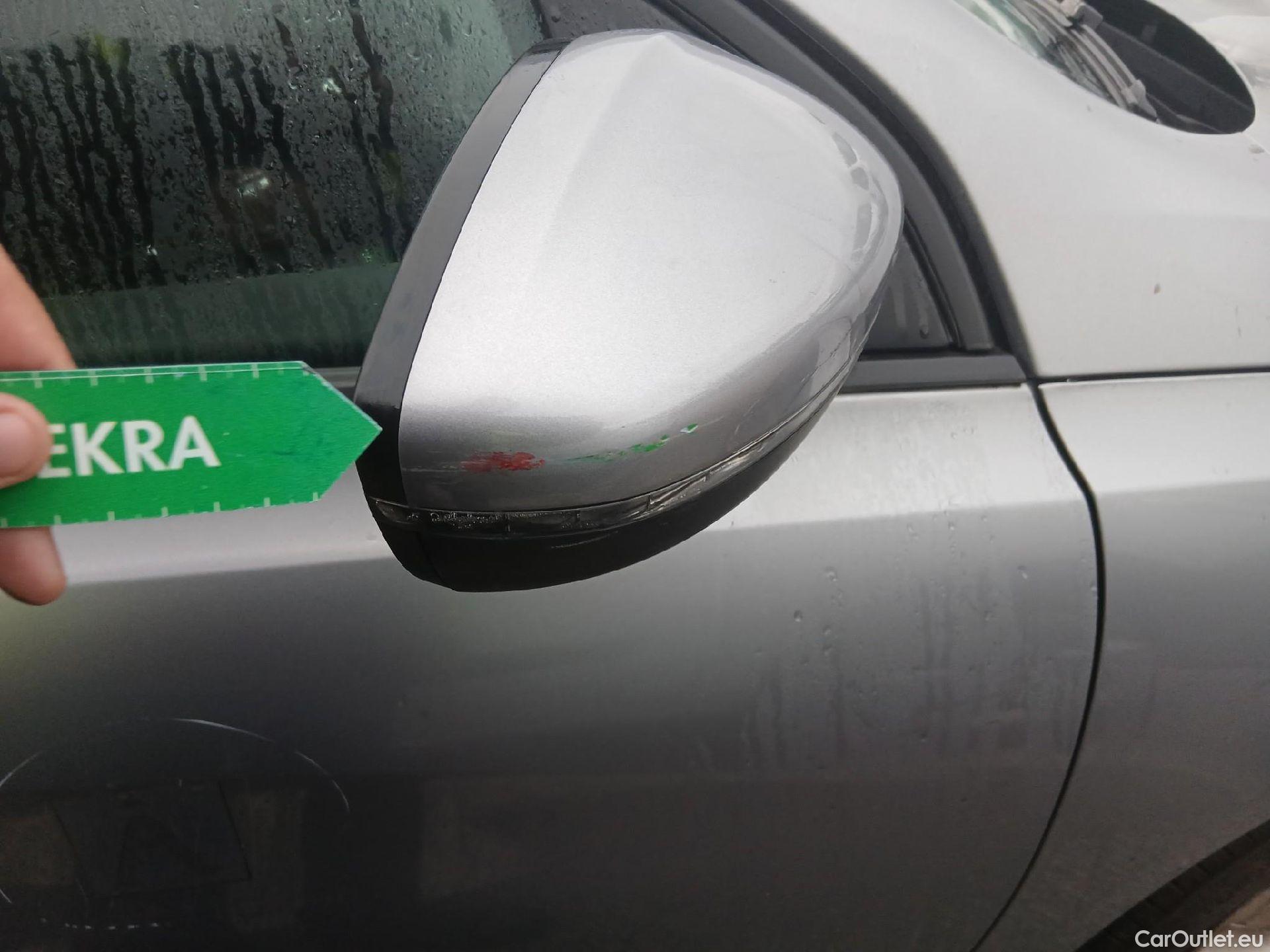  Peugeot  308 PEUGEOT  5P 2G FAMILIAR SW Business Line BlueHDi 73KW (100CV) #31