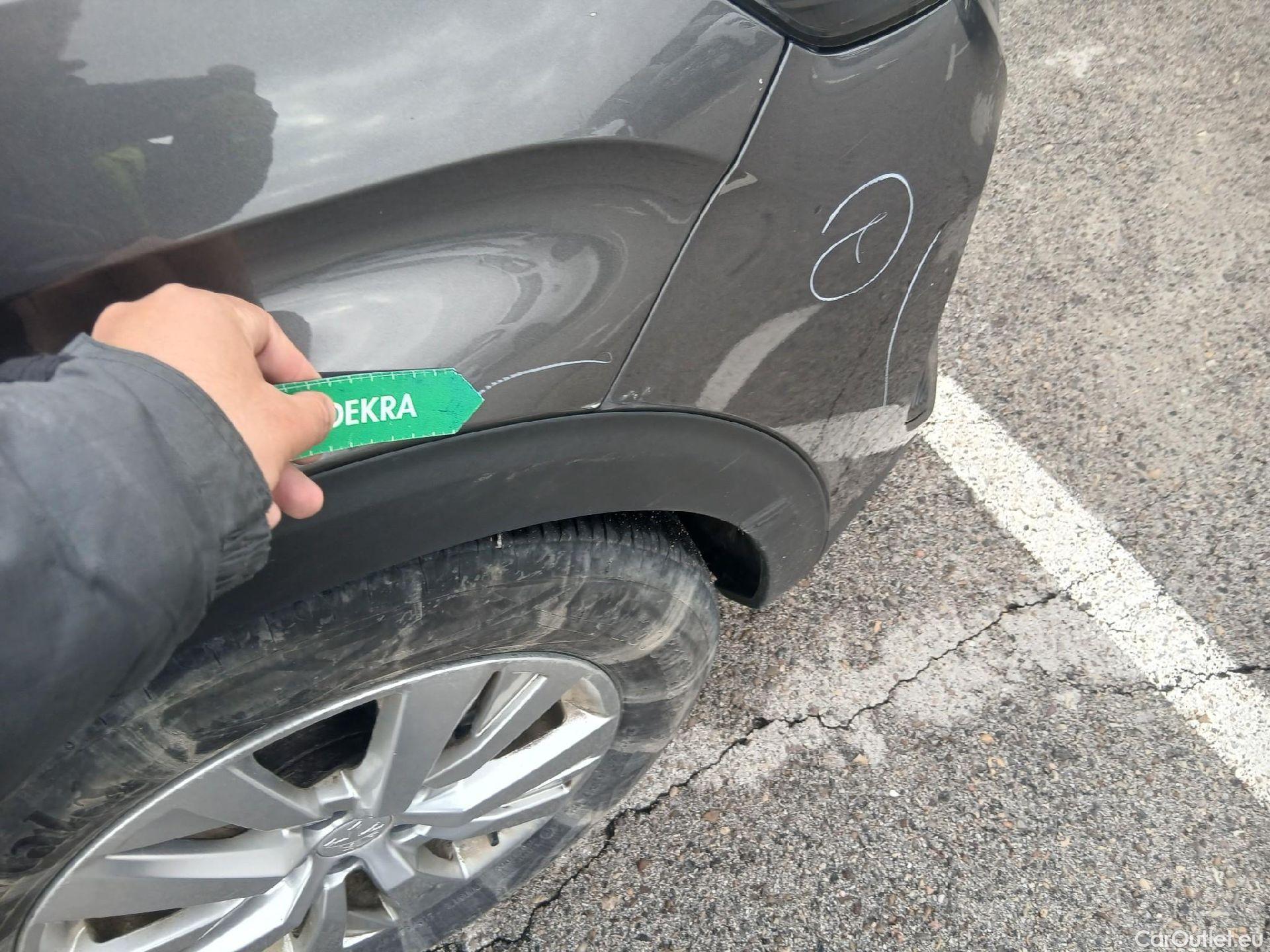  Peugeot  3008 PEUGEOT  / 2020 / 5P / todoterreno 1.5 BlueHDi 96kW (130CV) S&S Active Pack (AC3) #40