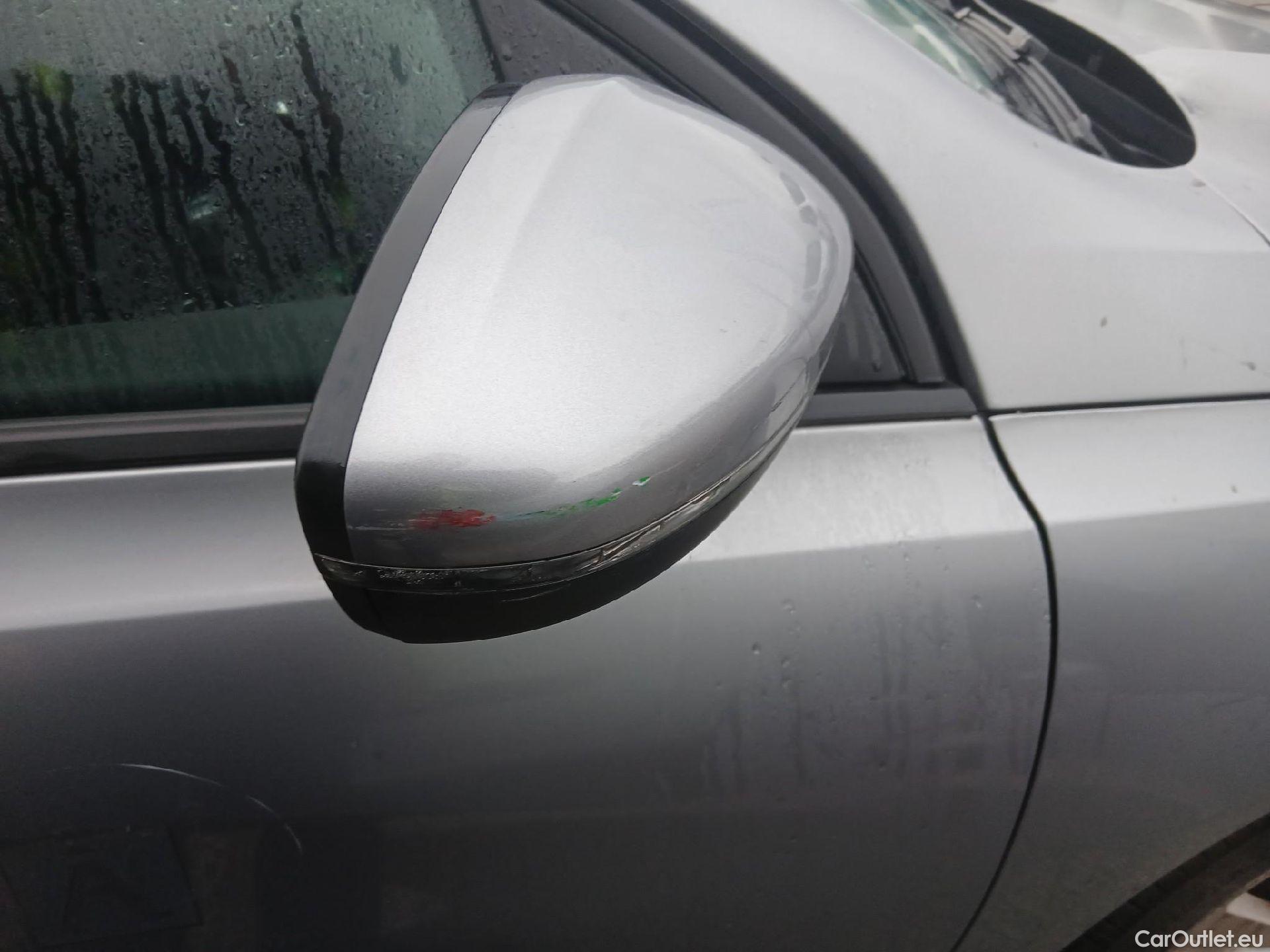  Peugeot  308 PEUGEOT  5P 2G FAMILIAR SW Business Line BlueHDi 73KW (100CV) #32