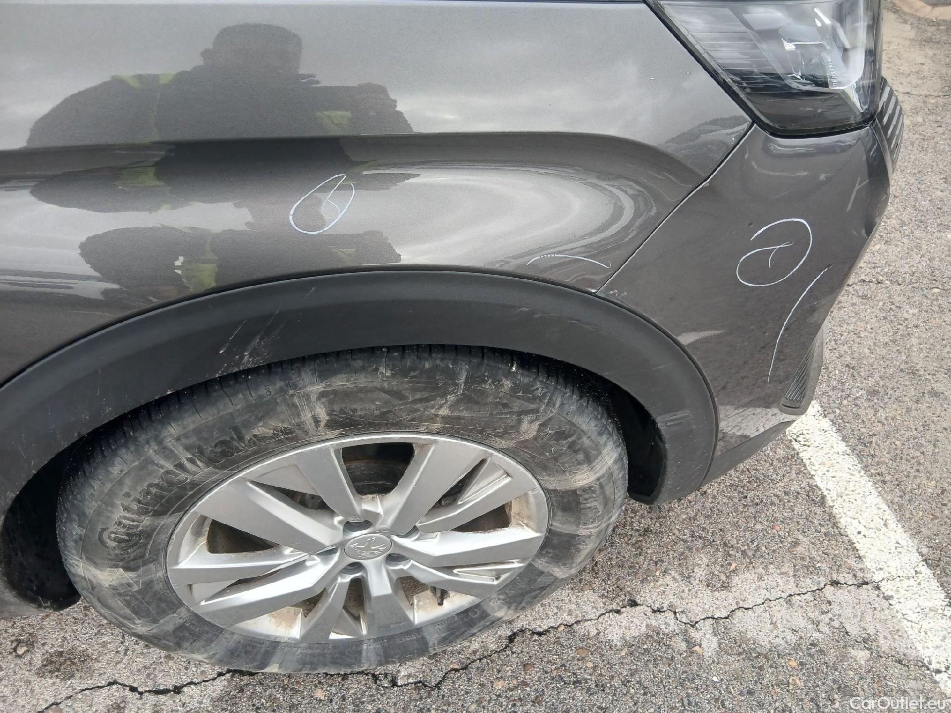  Peugeot  3008 PEUGEOT  / 2020 / 5P / todoterreno 1.5 BlueHDi 96kW (130CV) S&S Active Pack (AC3) #42