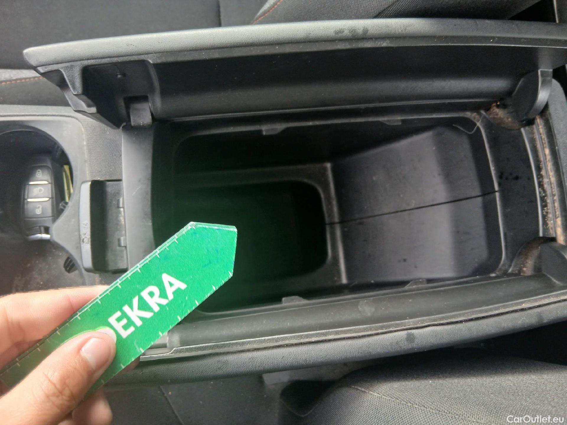  Peugeot  3008 PEUGEOT  / 2020 / 5P / todoterreno 1.5 BlueHDi 96kW (130CV) S&S Active Pack (AC3) #10