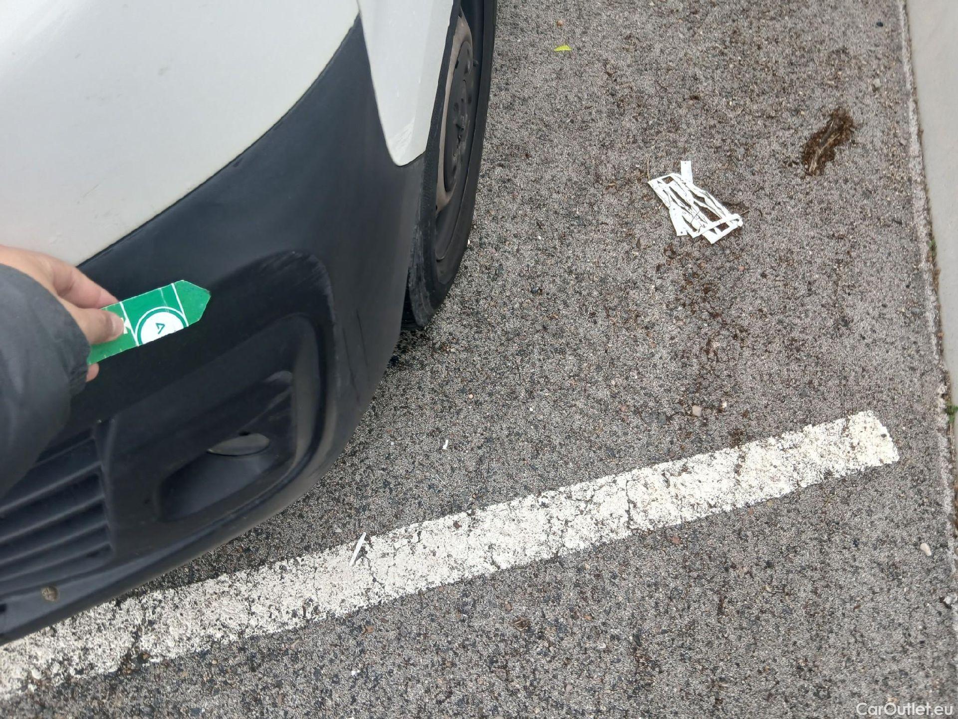  Peugeot  Expert PEUGEOT  / 2016 / 4P / furgón Furgón Premium 1.5 BlueHDi 120 Standard #14