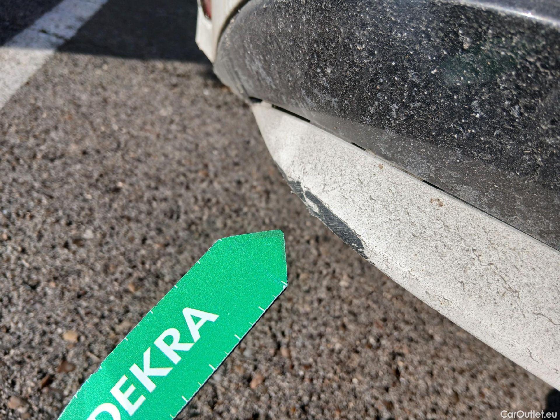  Toyota  Corolla TOYOTA  / 2019 / 5P / familiar 1.8 125H BUSINESS E-CVT TOU SPORT #19