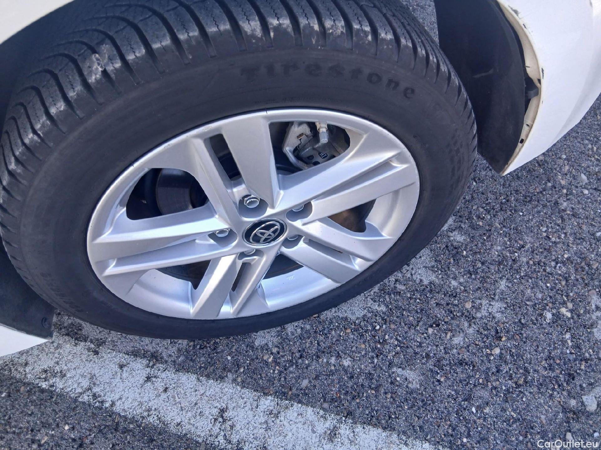  Toyota  Corolla TOYOTA  1.8 125H ACTIVE TECH E-CVT #22