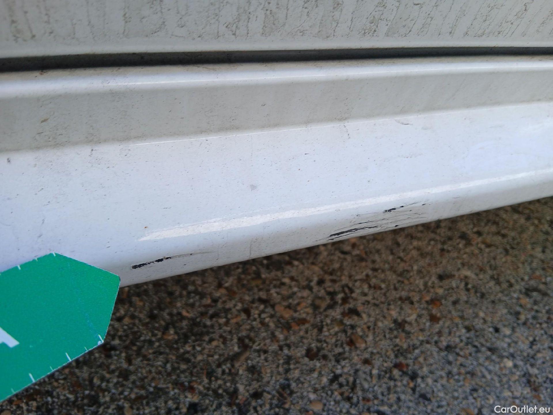  Toyota  Corolla TOYOTA  / 2019 / 5P / familiar 1.8 125H BUSINESS E-CVT TOU SPORT #27