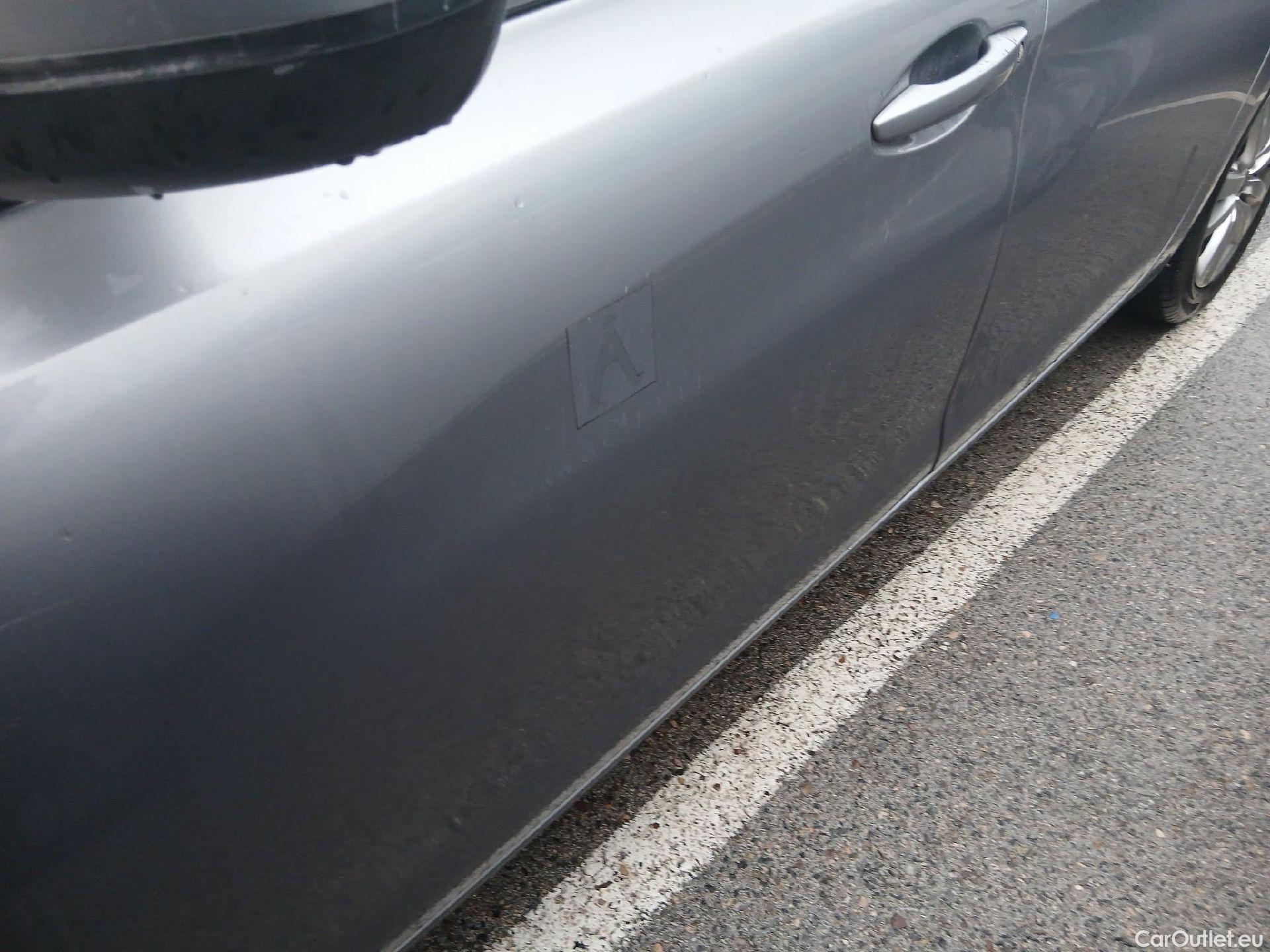  Peugeot  308 PEUGEOT  5P 2G FAMILIAR SW Business Line BlueHDi 73KW (100CV) #12