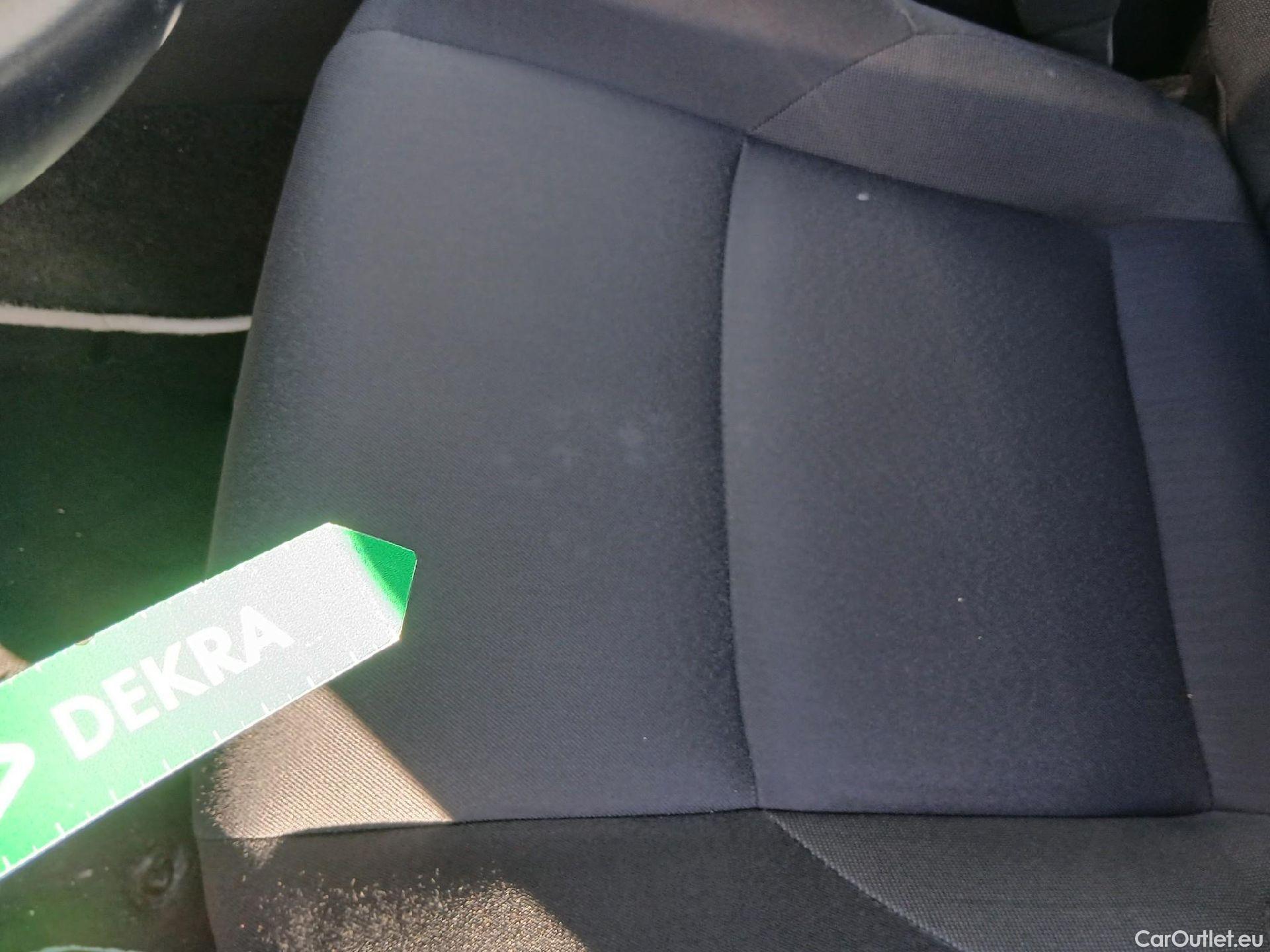  Toyota  Corolla TOYOTA  / 2019 / 5P / familiar 1.8 125H BUSINESS E-CVT TOU SPORT #8