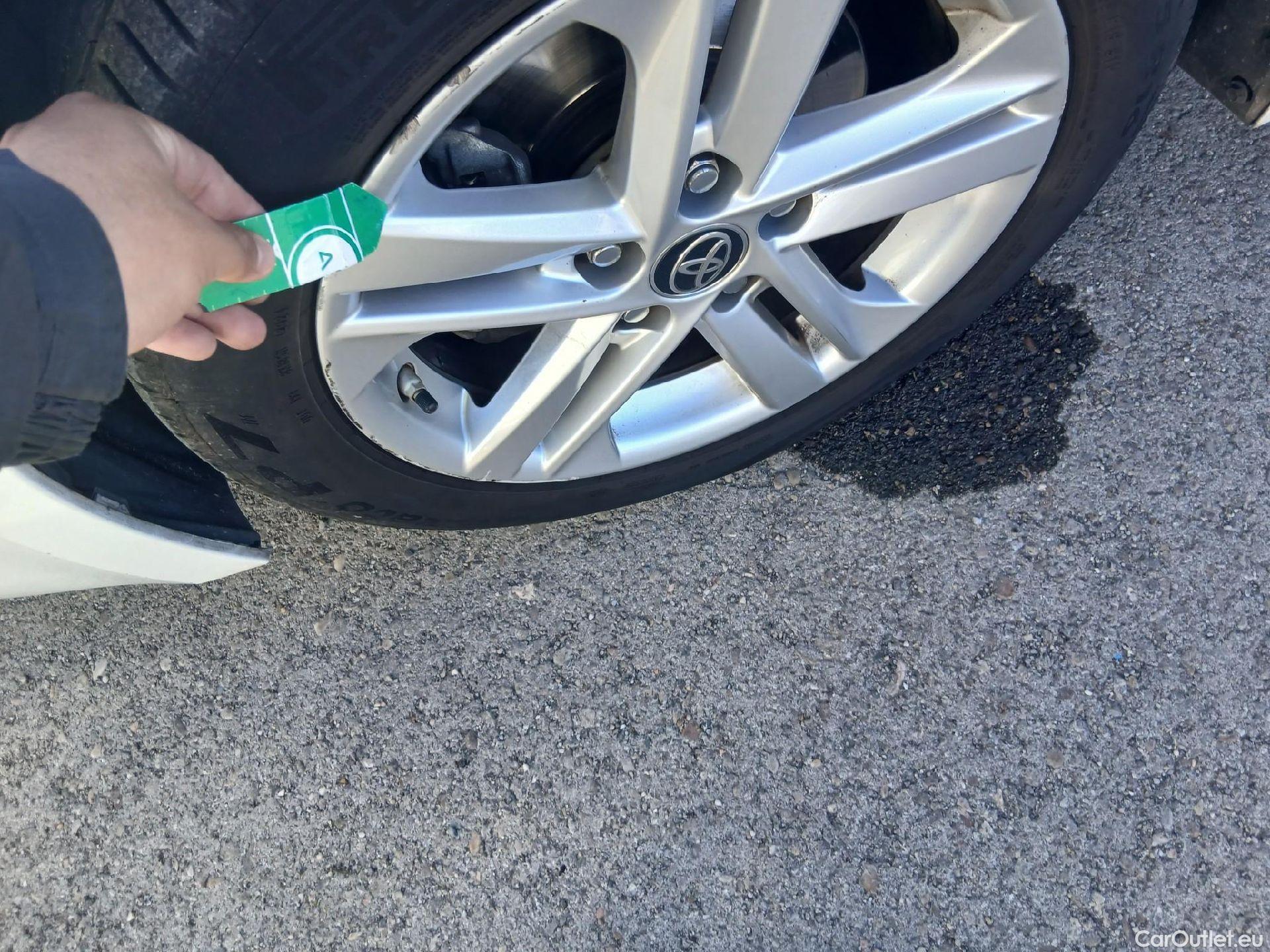  Toyota  Corolla TOYOTA  1.8 125H ACTIVE TECH E-CVT #12