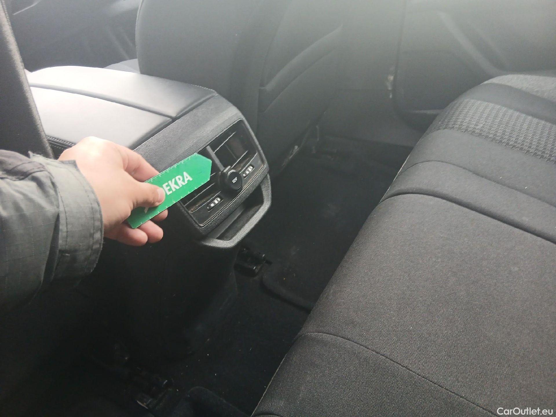  Peugeot  3008 PEUGEOT  / 2020 / 5P / todoterreno 1.5 BlueHDi 96kW (130CV) S&S Active Pack (AC3) #6