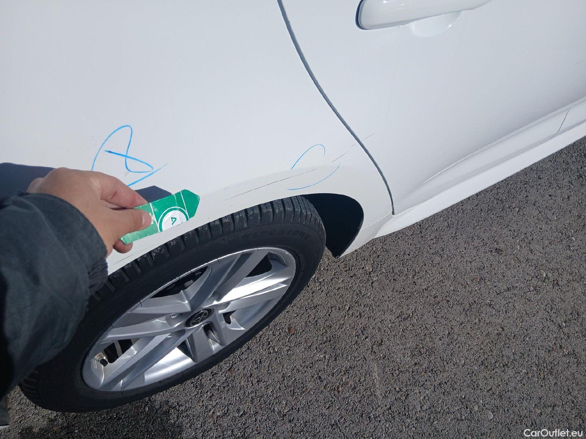  Toyota  Corolla TOYOTA  1.8 125H ACTIVE TECH E-CVT #32