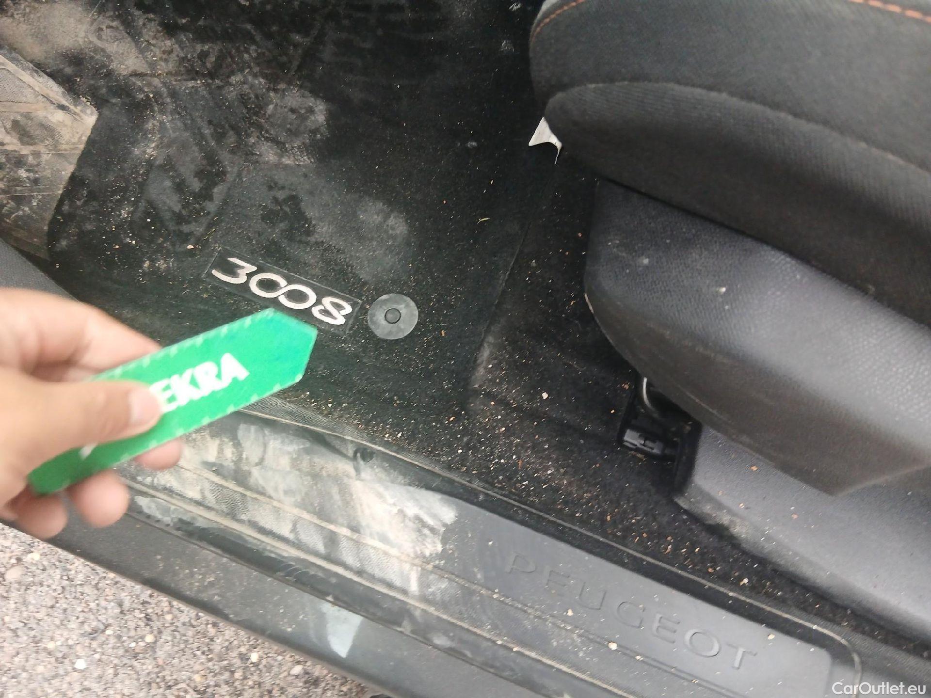  Peugeot  3008 PEUGEOT  / 2020 / 5P / todoterreno 1.5 BlueHDi 96kW (130CV) S&S Active Pack (AC3) #8