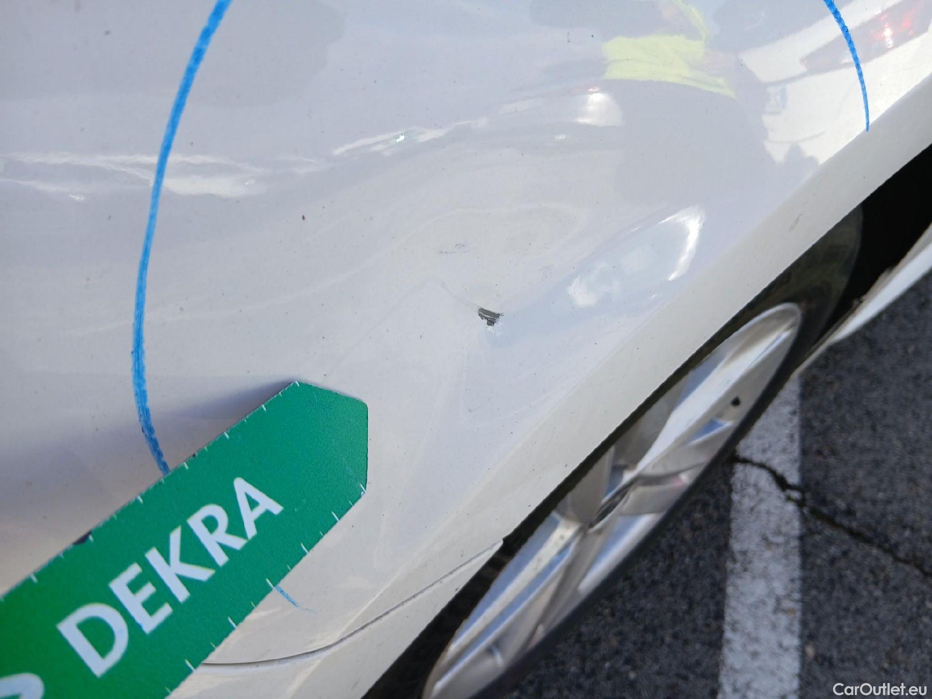  Toyota  Corolla TOYOTA  / 2019 / 5P / familiar 1.8 125H BUSINESS E-CVT TOU SPORT #23