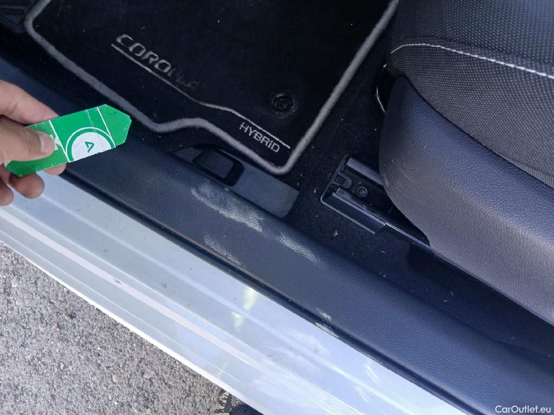  Toyota  Corolla TOYOTA  1.8 125H ACTIVE TECH E-CVT #2