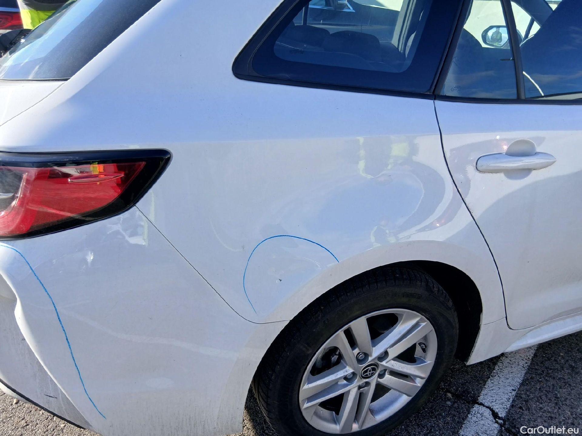  Toyota  Corolla TOYOTA  / 2019 / 5P / familiar 1.8 125H BUSINESS E-CVT TOU SPORT #22